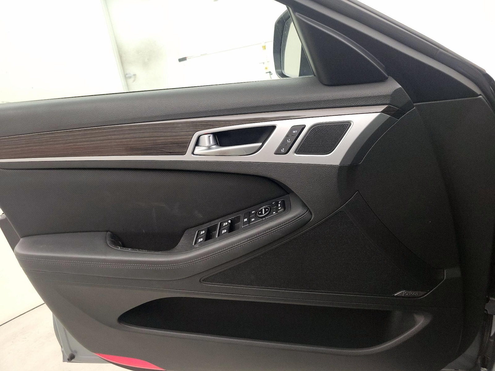 2016 Hyundai Genesis Base - Photo 13