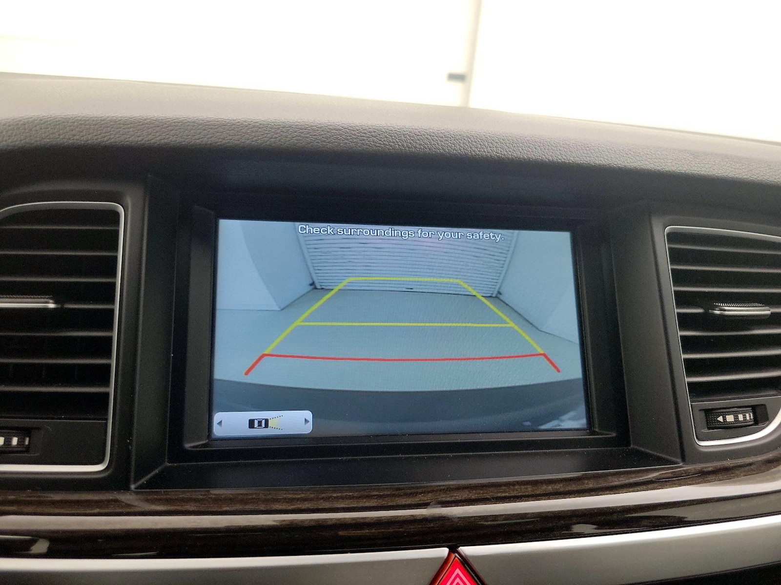 2016 Hyundai Genesis Base - Photo 16