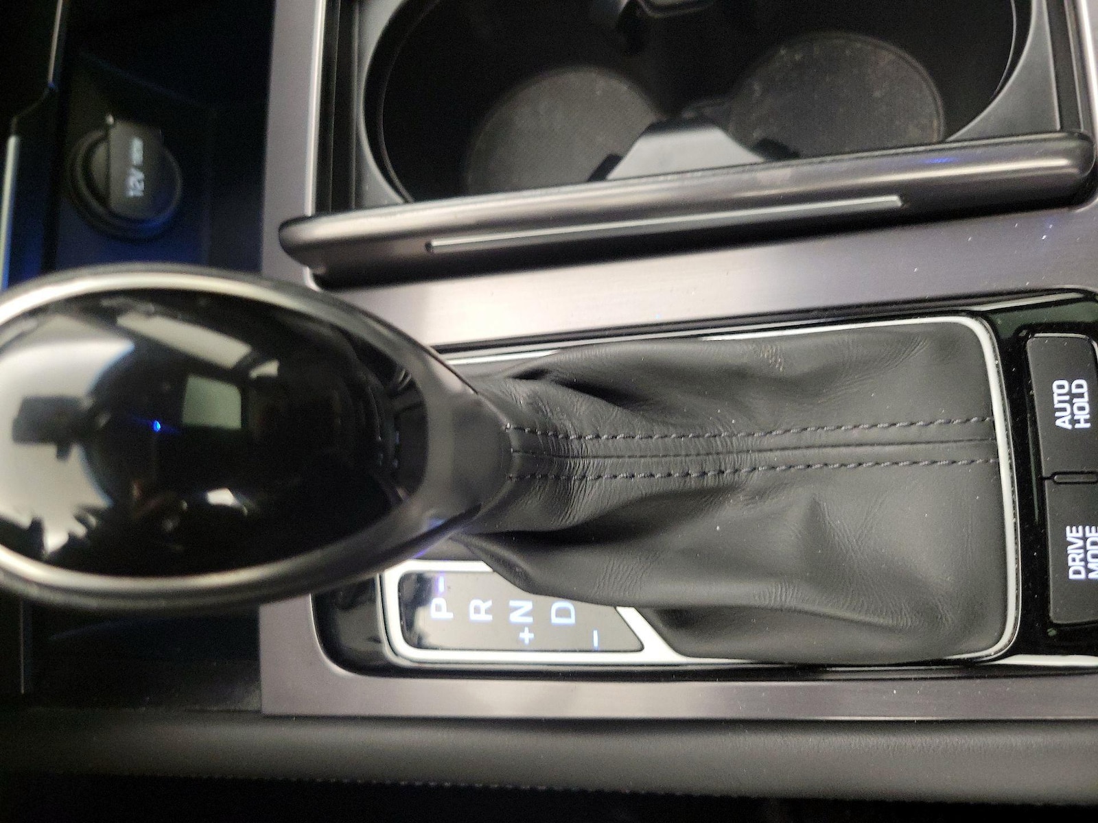 2016 Hyundai Genesis Base - Photo 19