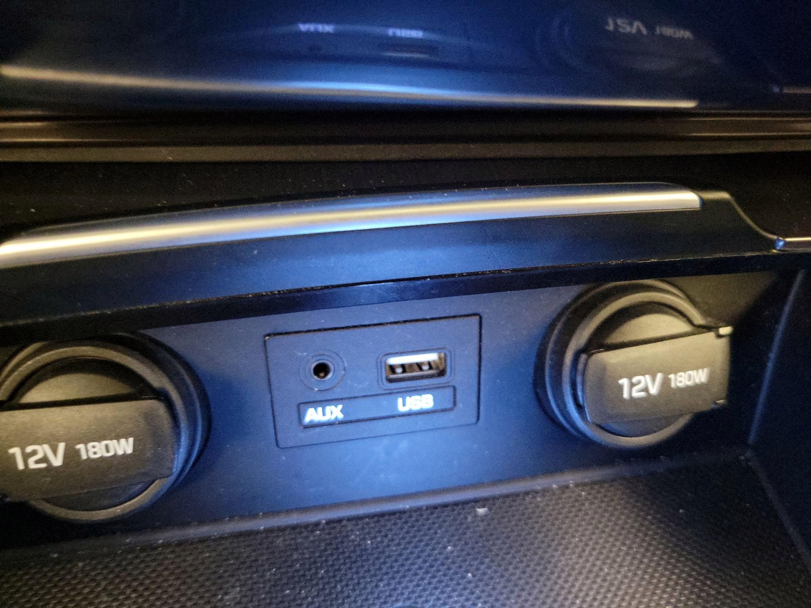 2016 Hyundai Genesis Base - Photo 20