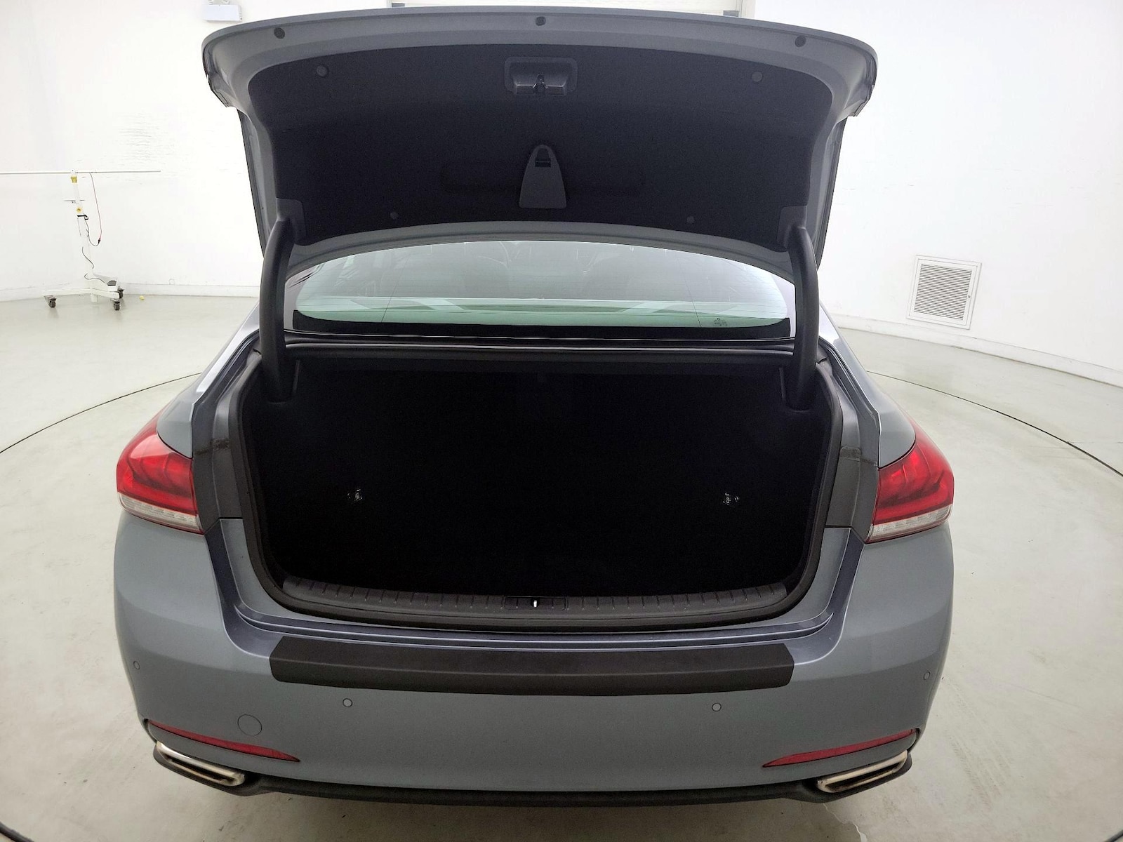 2016 Hyundai Genesis Base - Photo 24