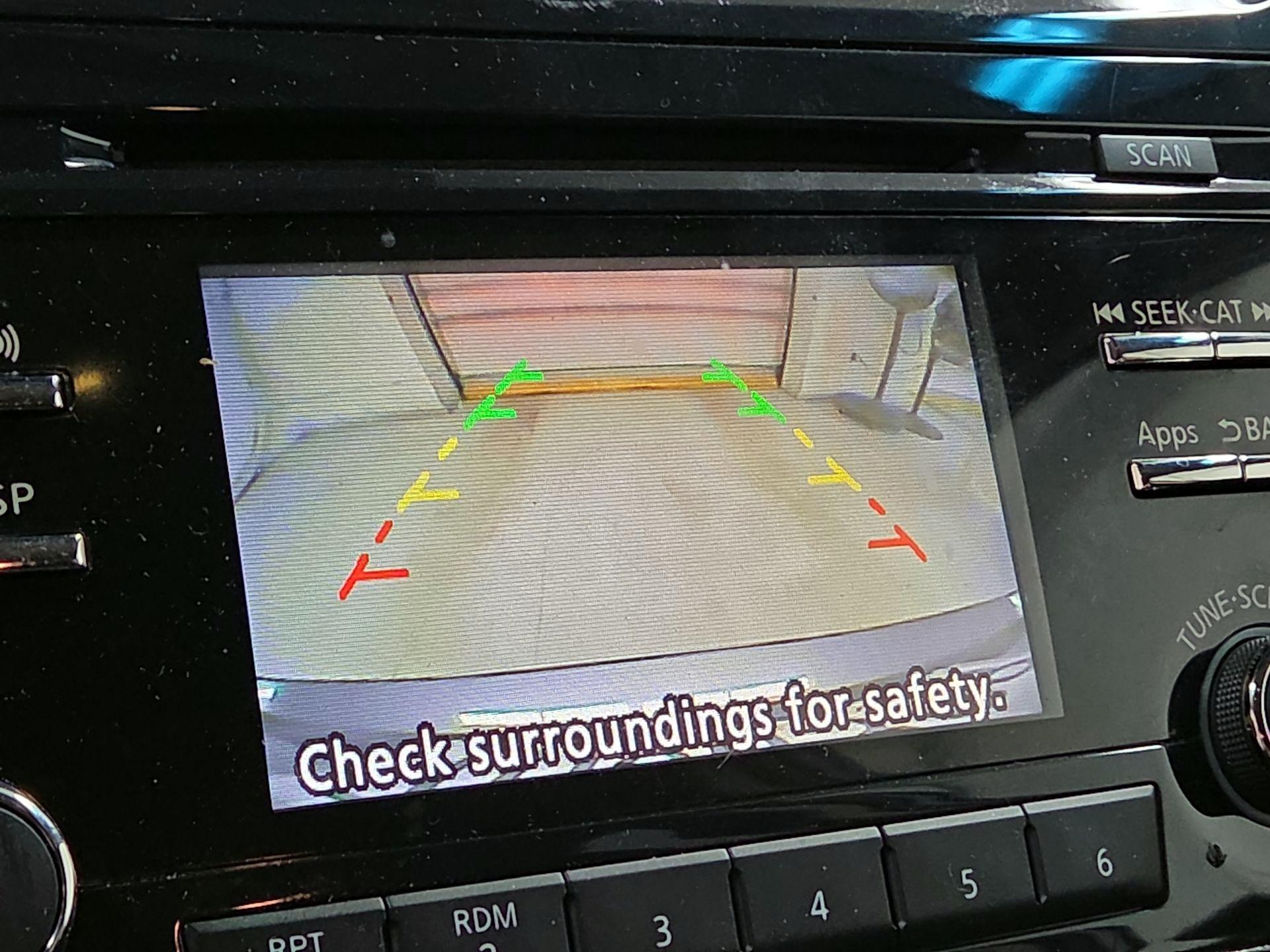 Thumbnail: 2015 Nissan Altima - 14