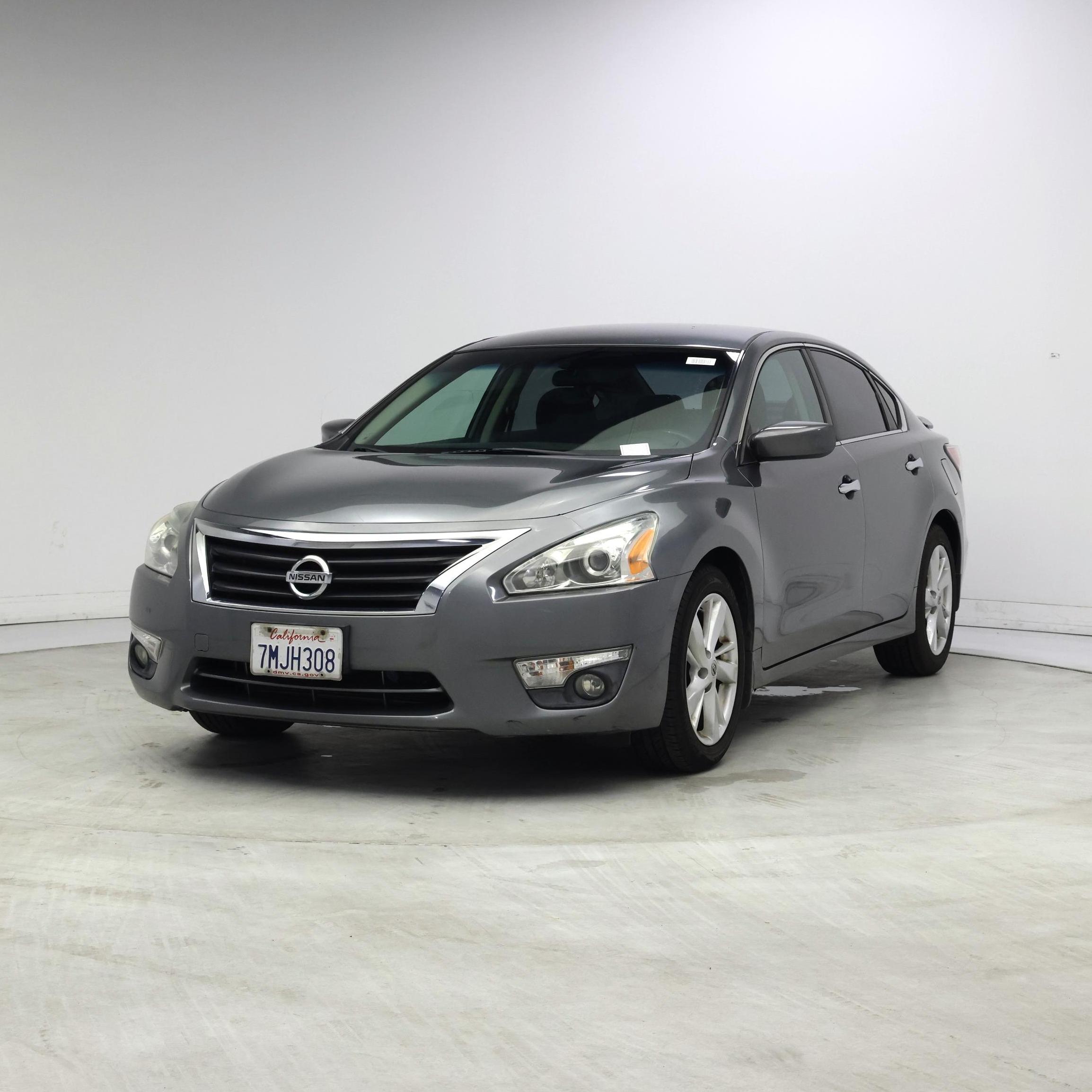Thumbnail: 2015 Nissan Altima - 4