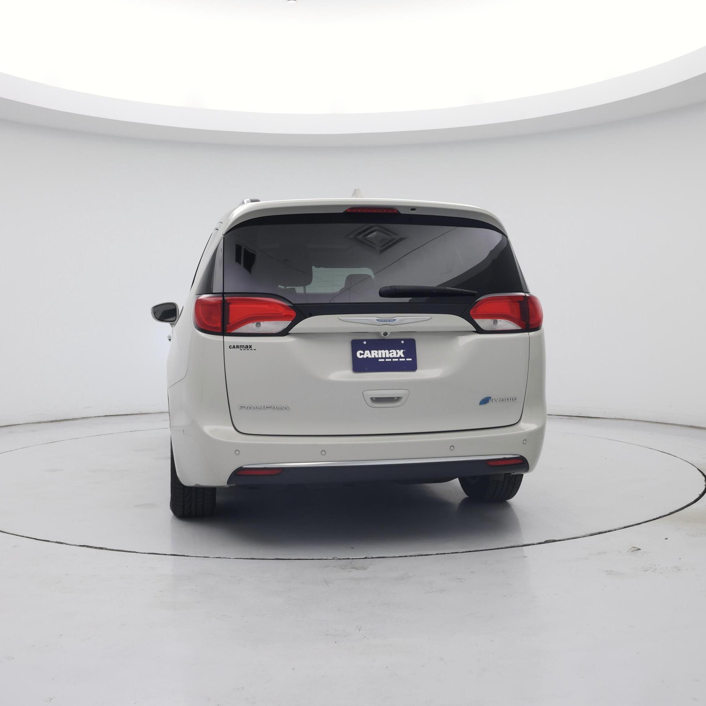 Thumbnail: 2017 Chrysler Pacifica - 6
