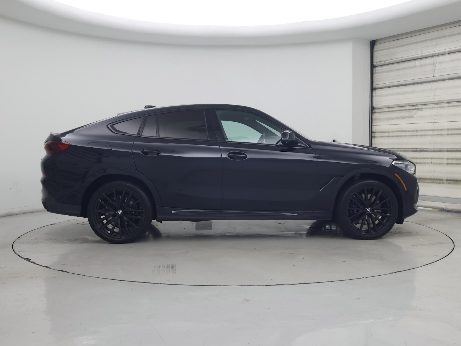 2022 BMW X6 M50i - Photo 8