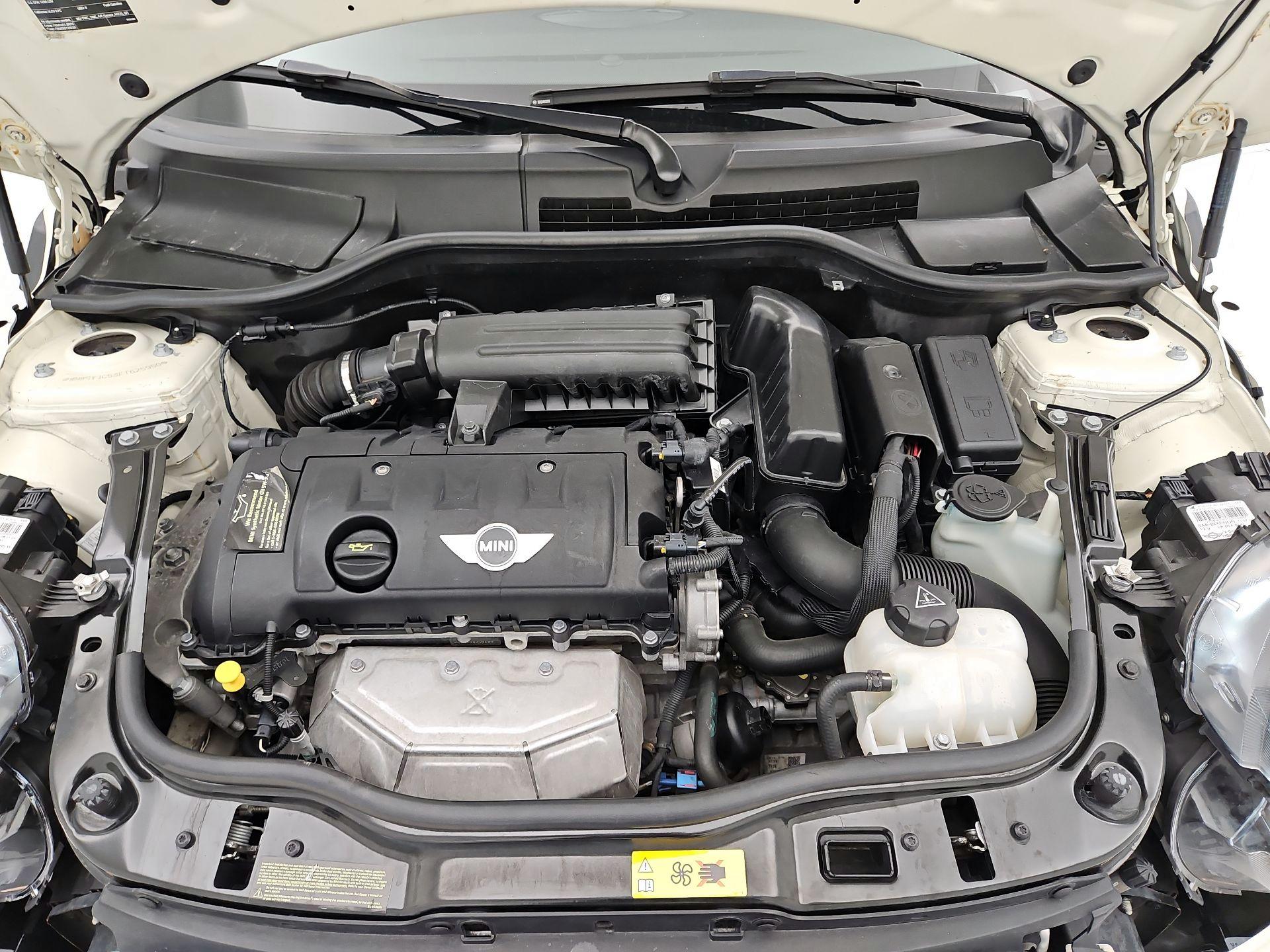 Thumbnail: 2015 MINI Cooper Roadster - 18