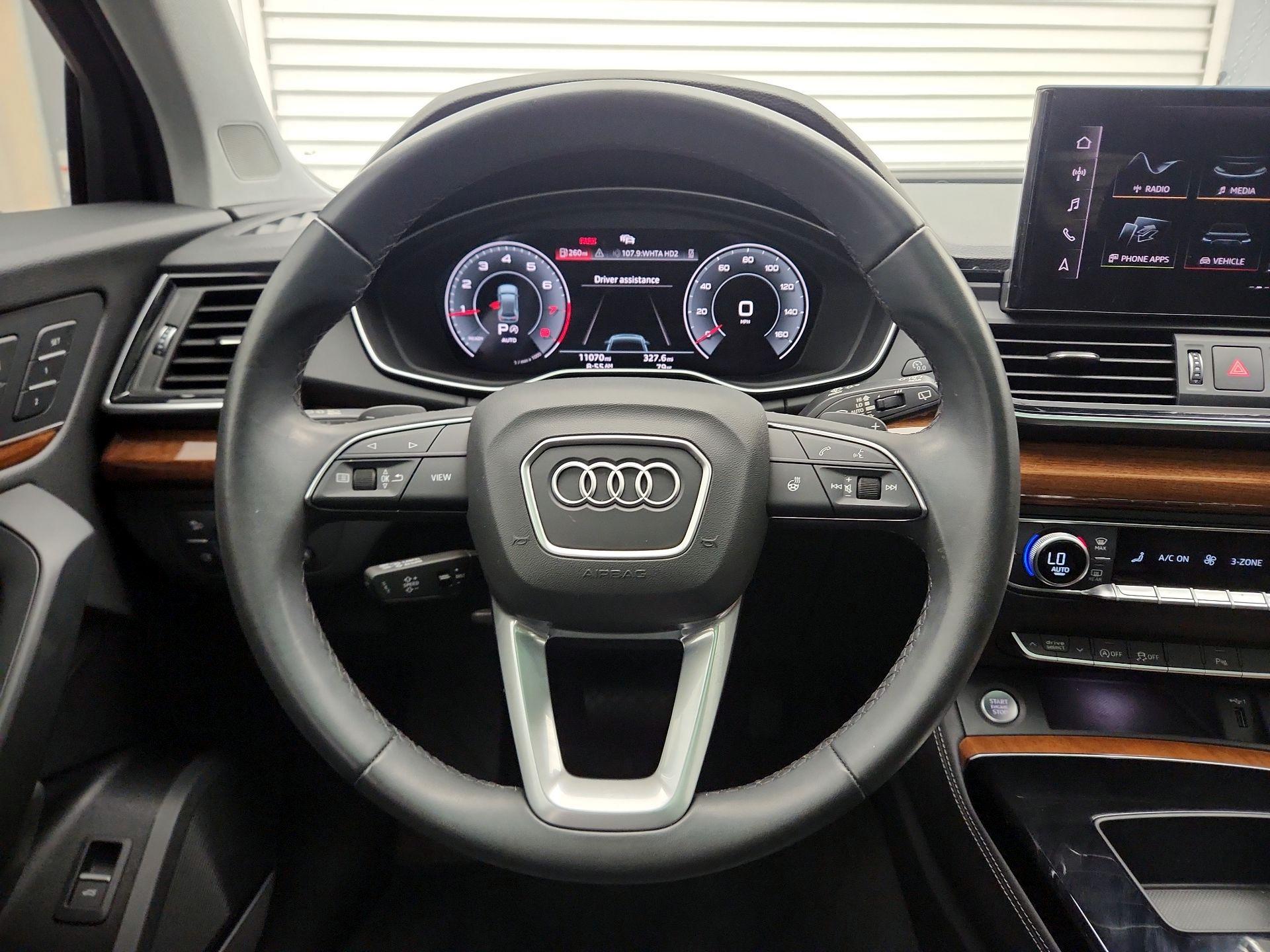 Thumbnail: 2023 Audi Q5 - 10