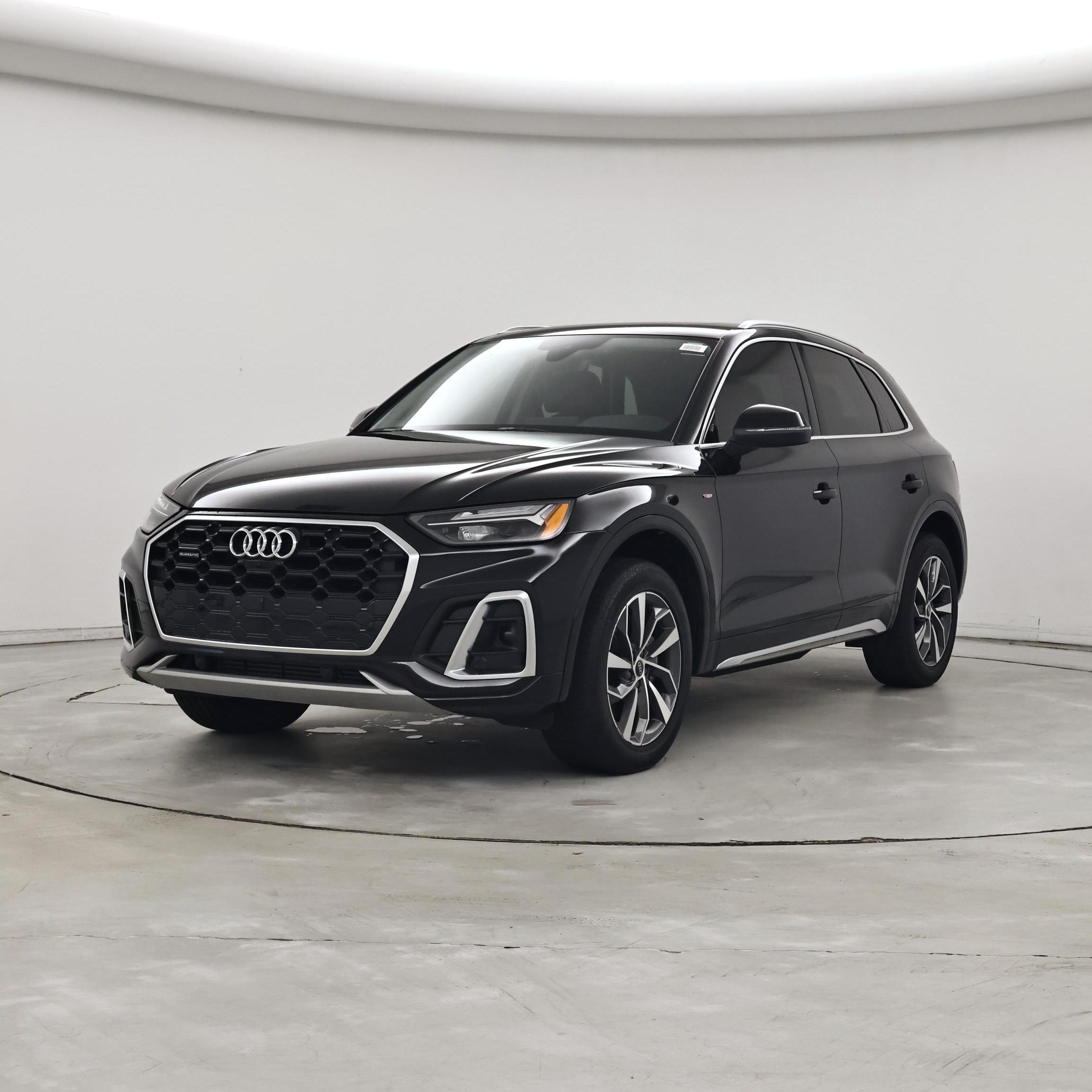 Thumbnail: 2023 Audi Q5 - 4