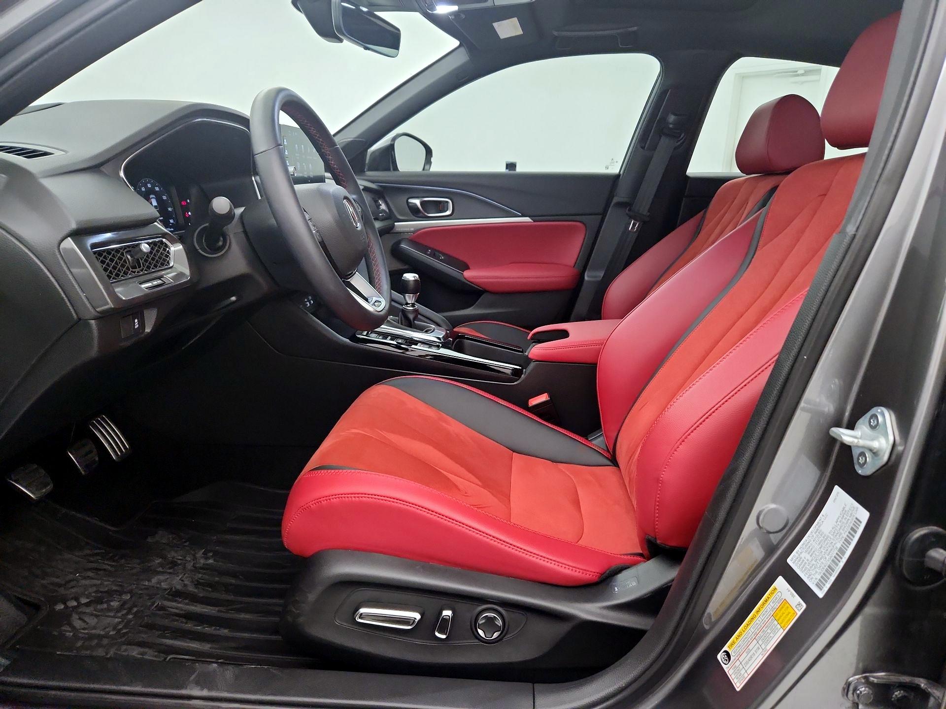 Thumbnail: 2025 Acura Integra - 11