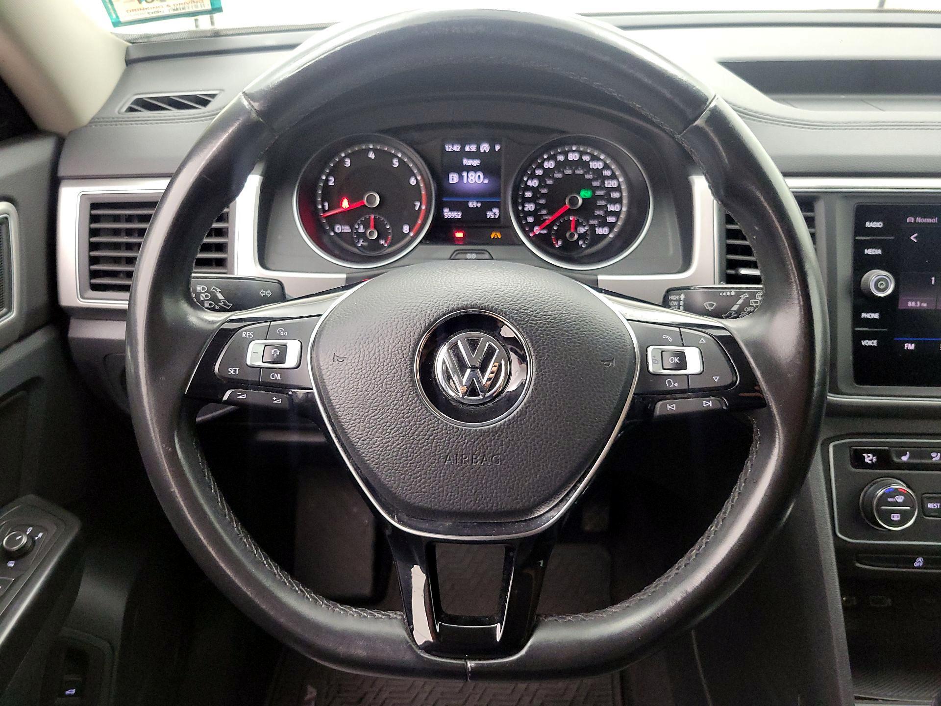 Thumbnail: 2018 Volkswagen Atlas - 10