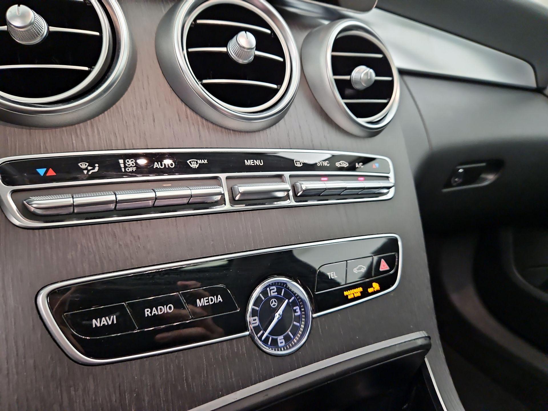 Thumbnail: 2021 Mercedes-Benz C-Class - 16
