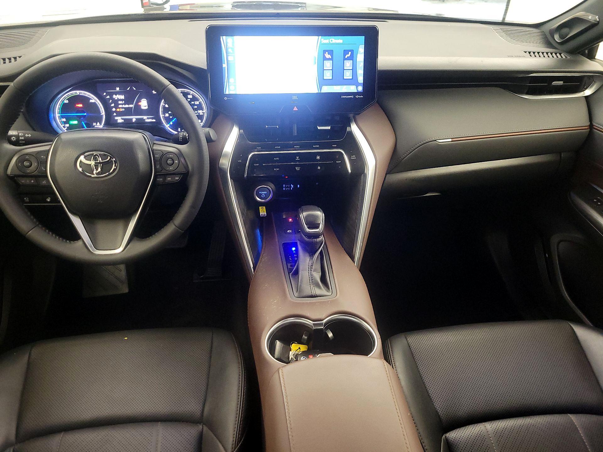 Thumbnail: 2021 Toyota Venza - 9