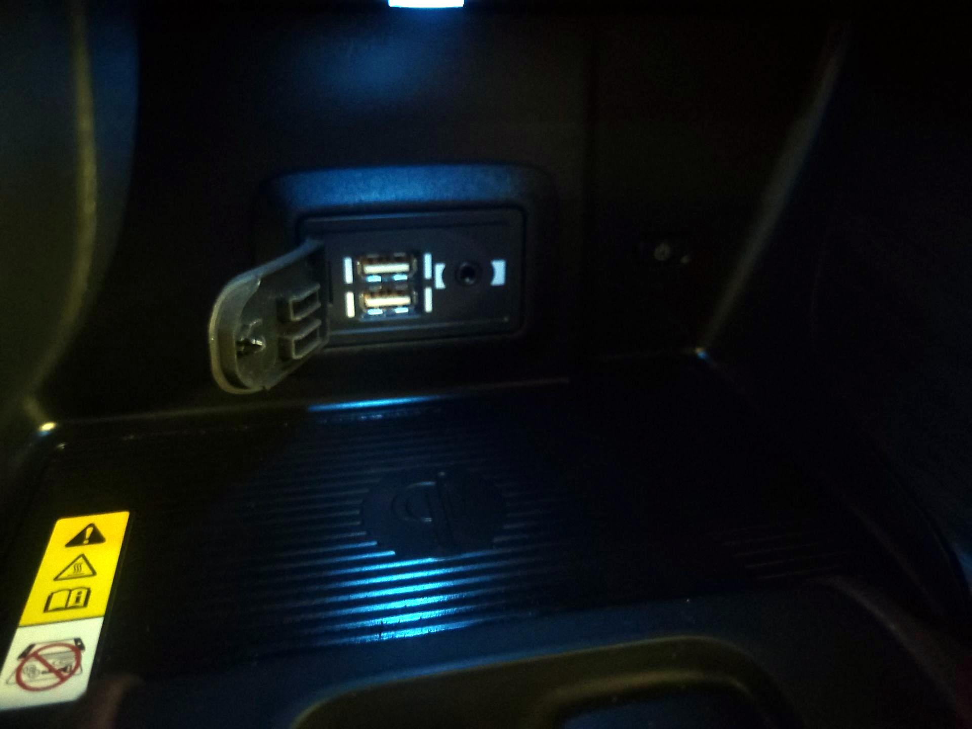 Thumbnail: 2021 Toyota Venza - 19