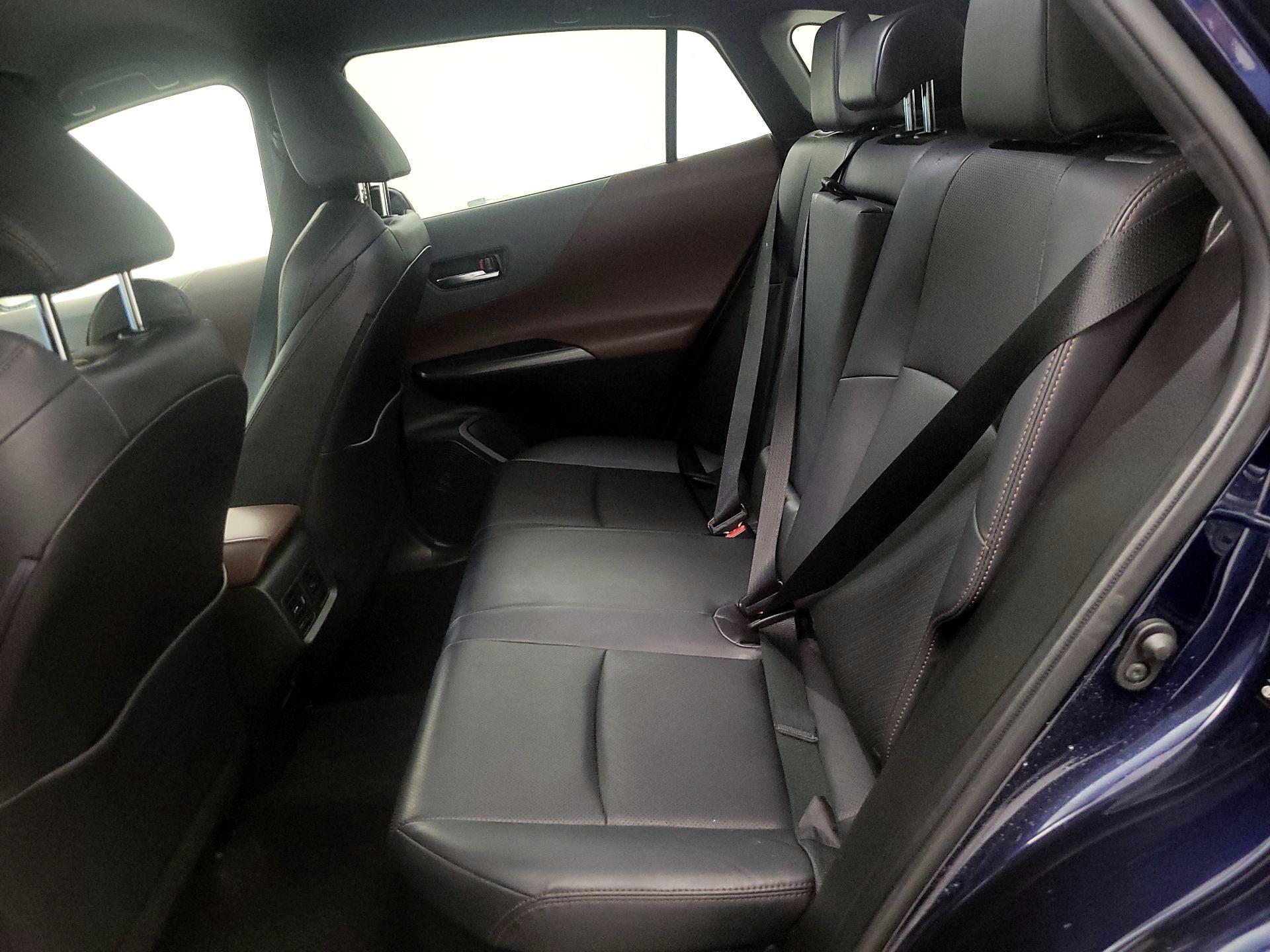 Thumbnail: 2021 Toyota Venza - 20