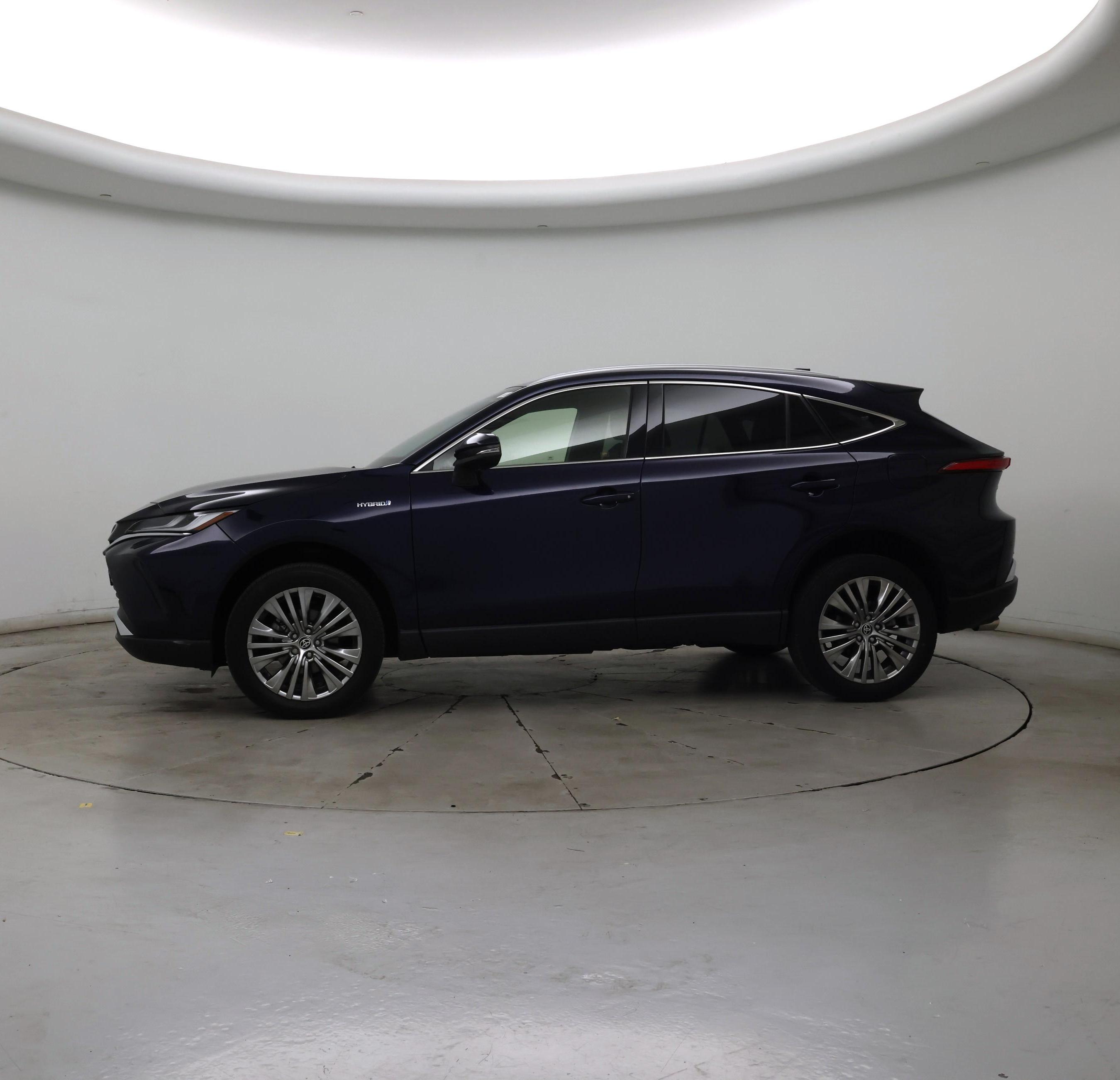 Thumbnail: 2021 Toyota Venza - 3