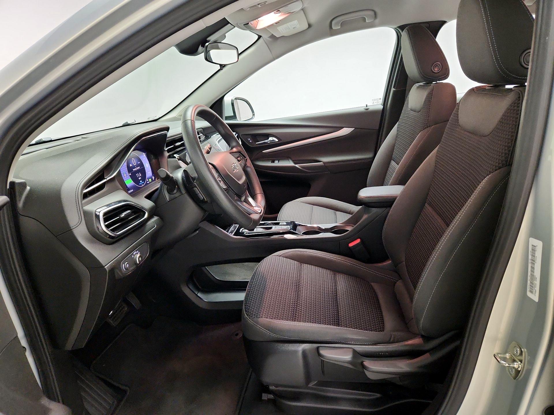 Thumbnail: 2023 Chevrolet Bolt EUV - 11