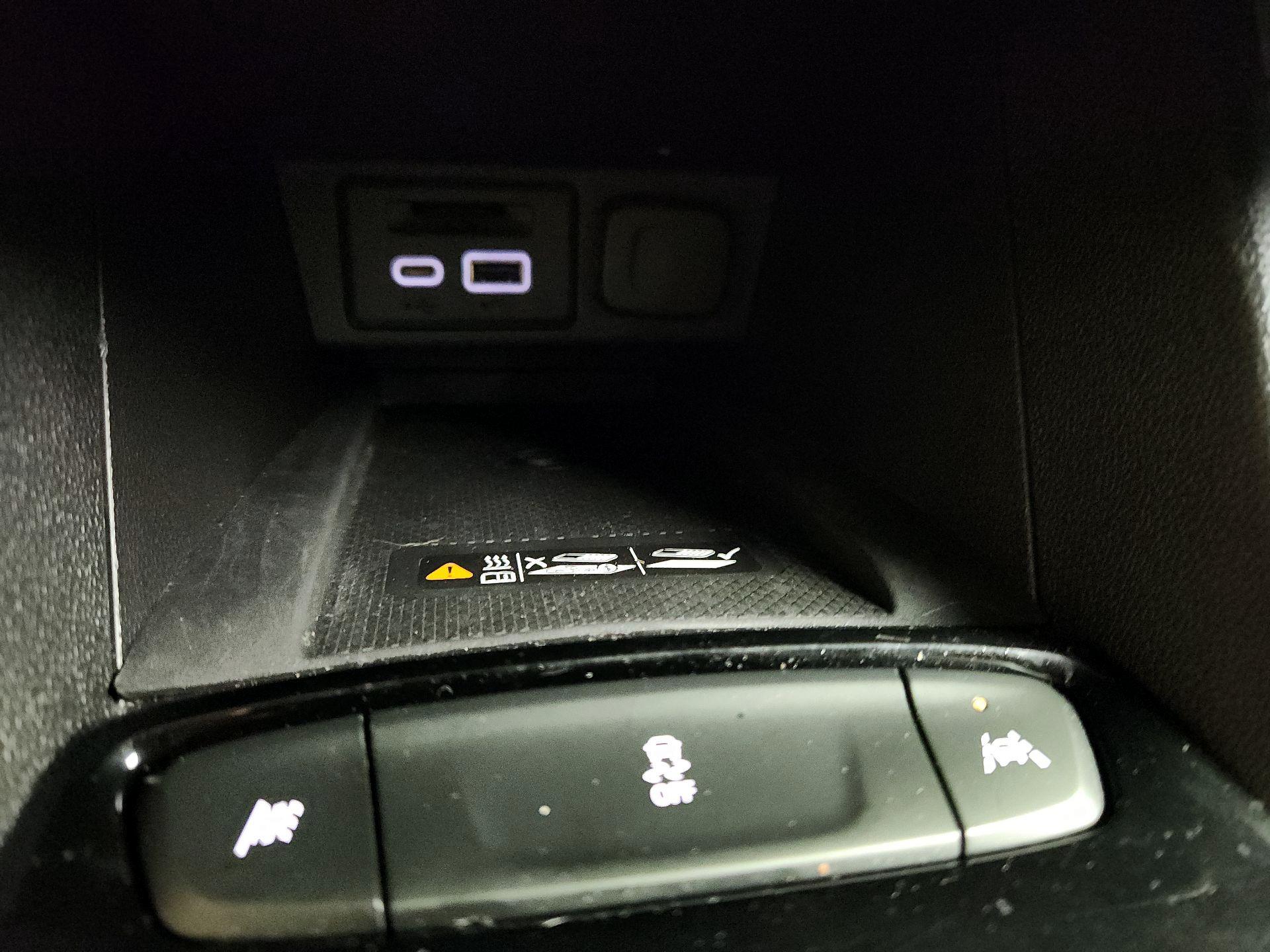 Thumbnail: 2023 Chevrolet Bolt EUV - 18