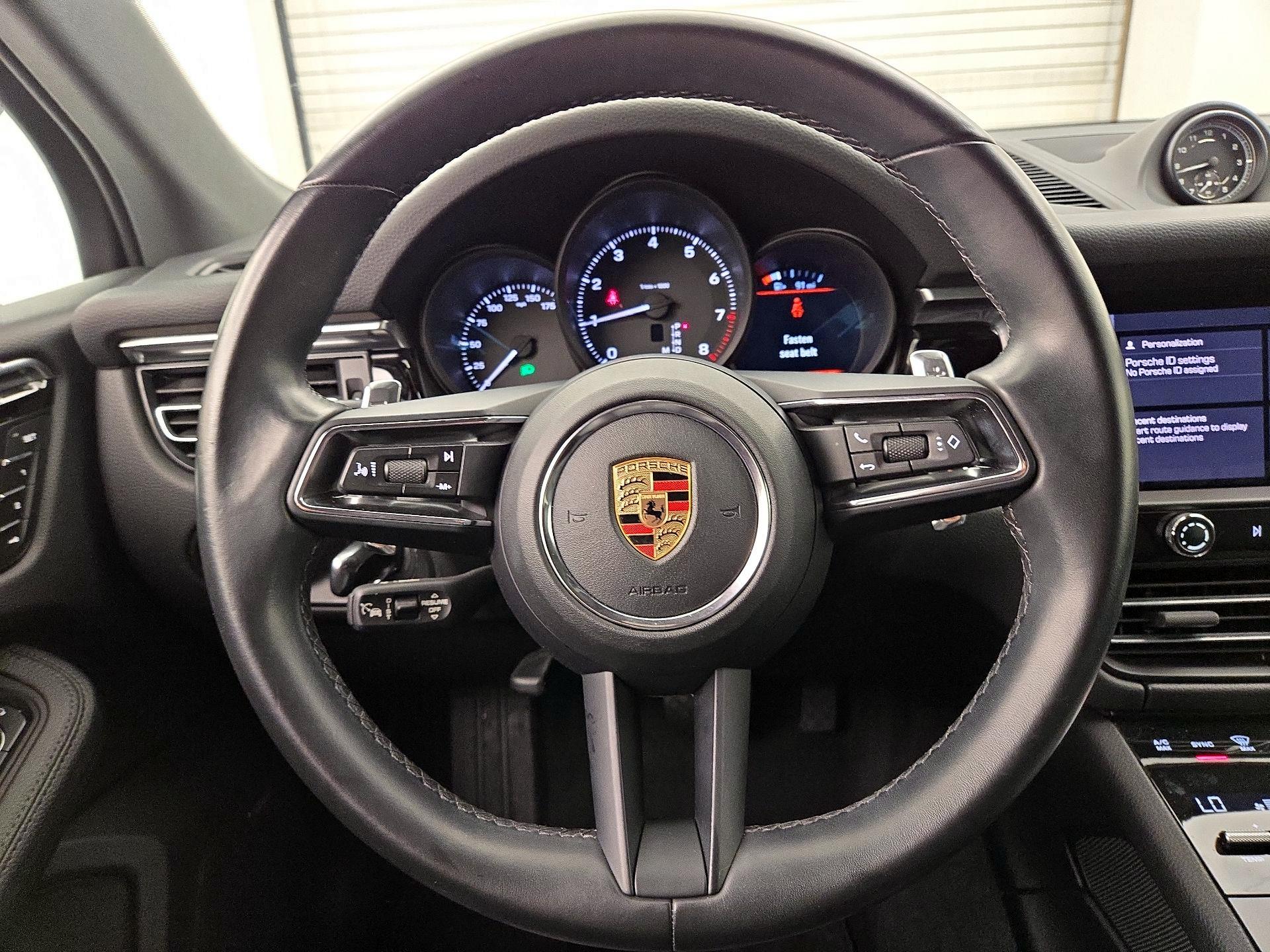 Thumbnail: 2024 Porsche Macan - 10