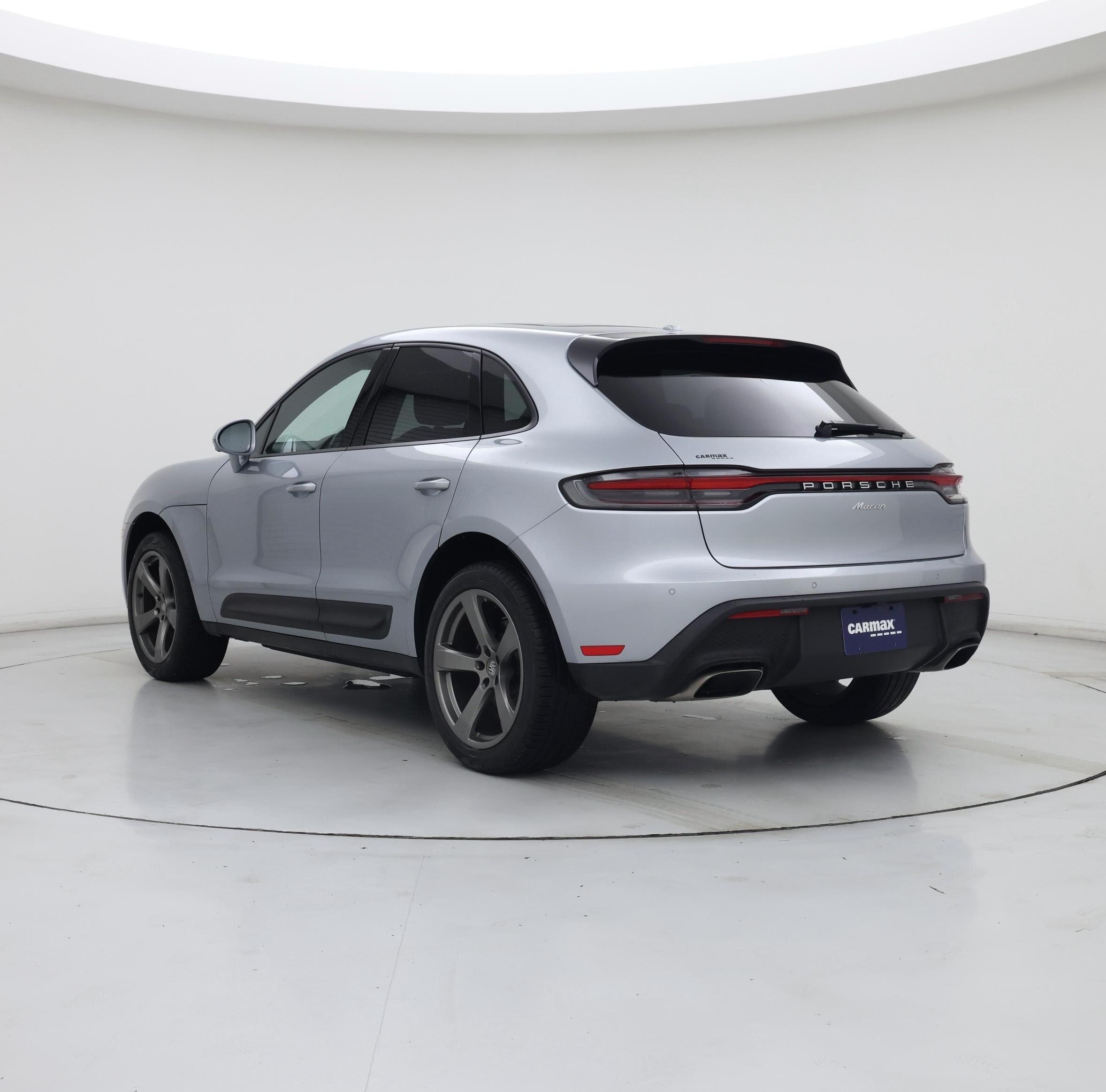 Thumbnail: 2024 Porsche Macan - 2