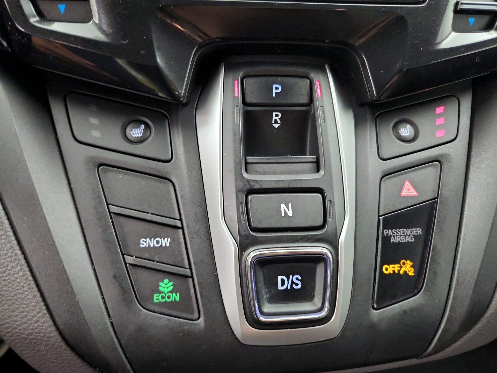 Thumbnail: 2018 Honda Odyssey - 17