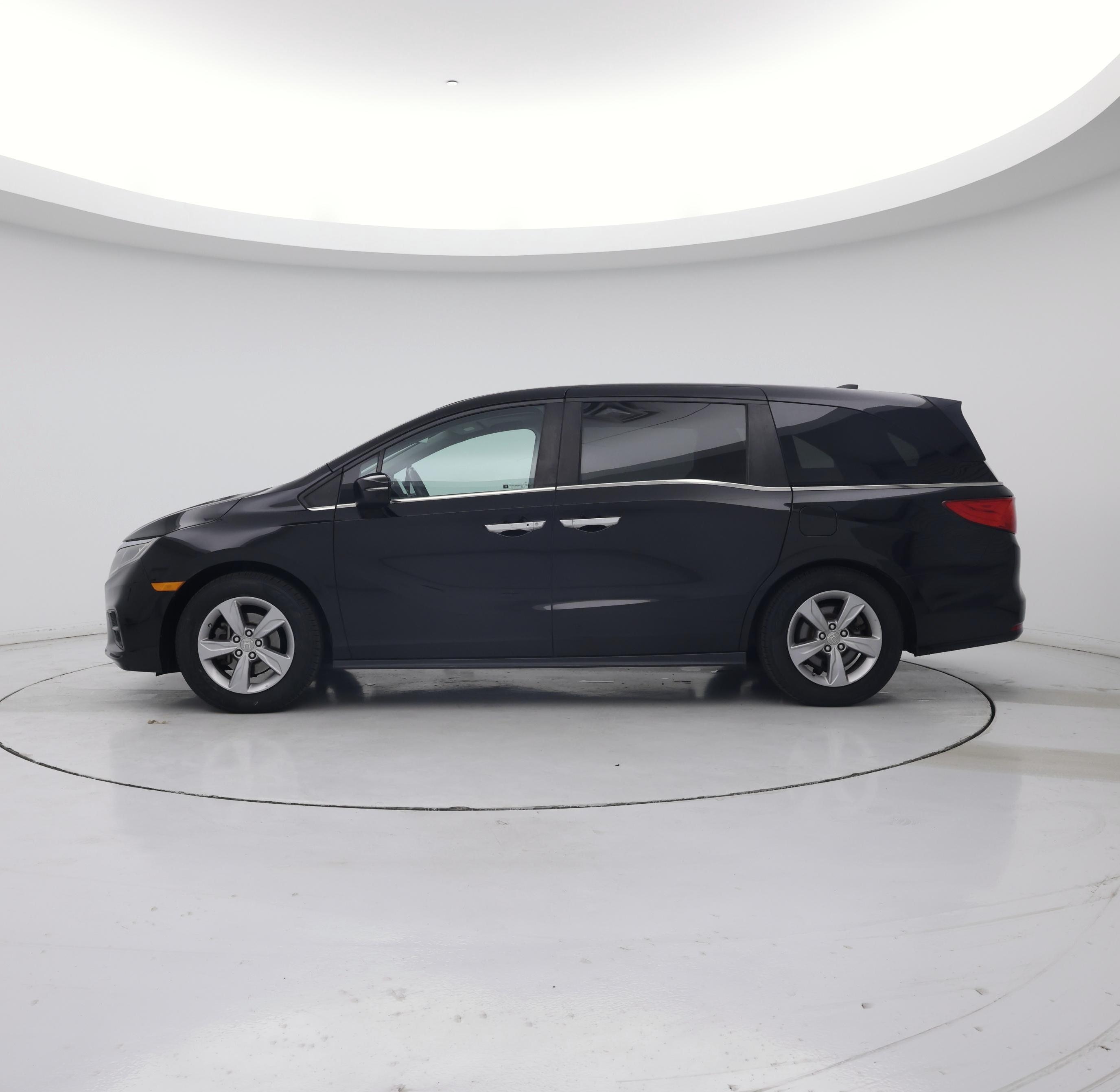 Thumbnail: 2018 Honda Odyssey - 3