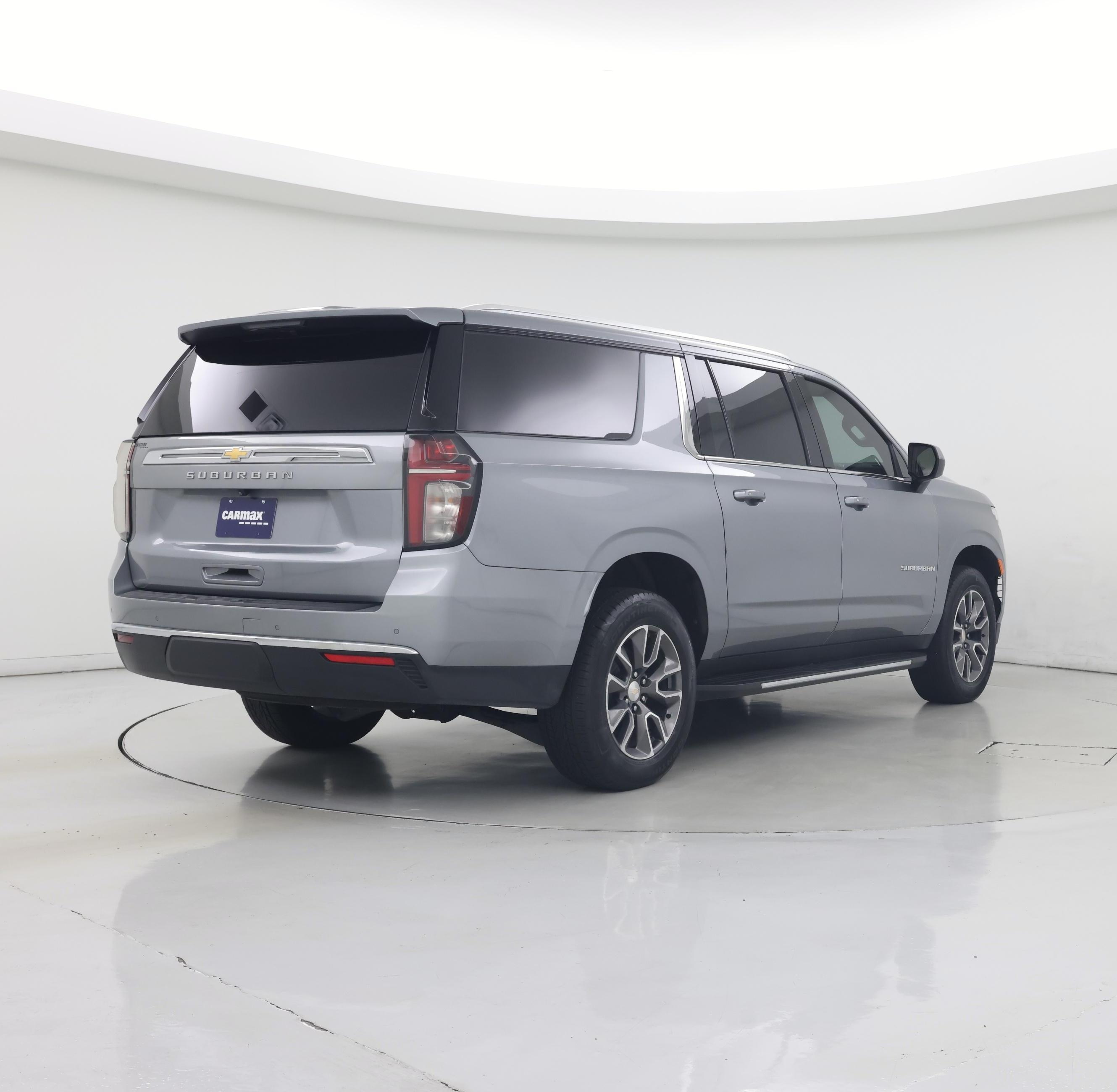 Thumbnail: 2023 Chevrolet Suburban - 8