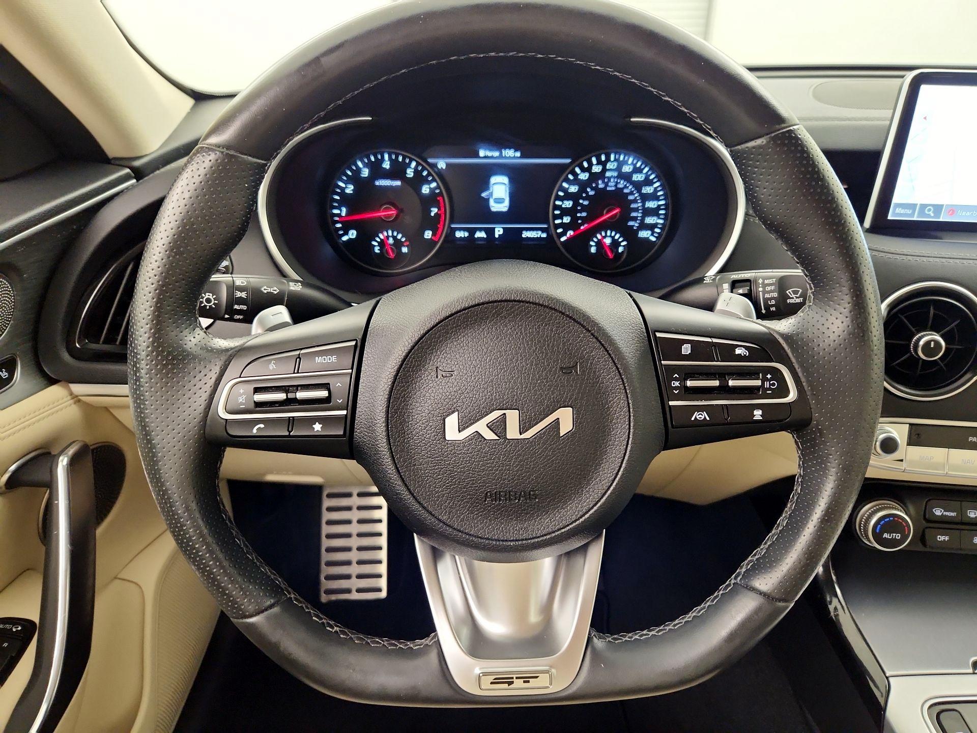Thumbnail: 2023 Kia Stinger - 10