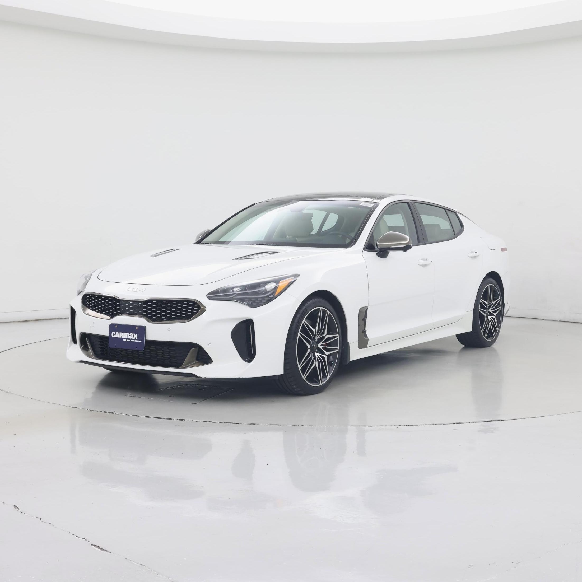 Thumbnail: 2023 Kia Stinger - 4
