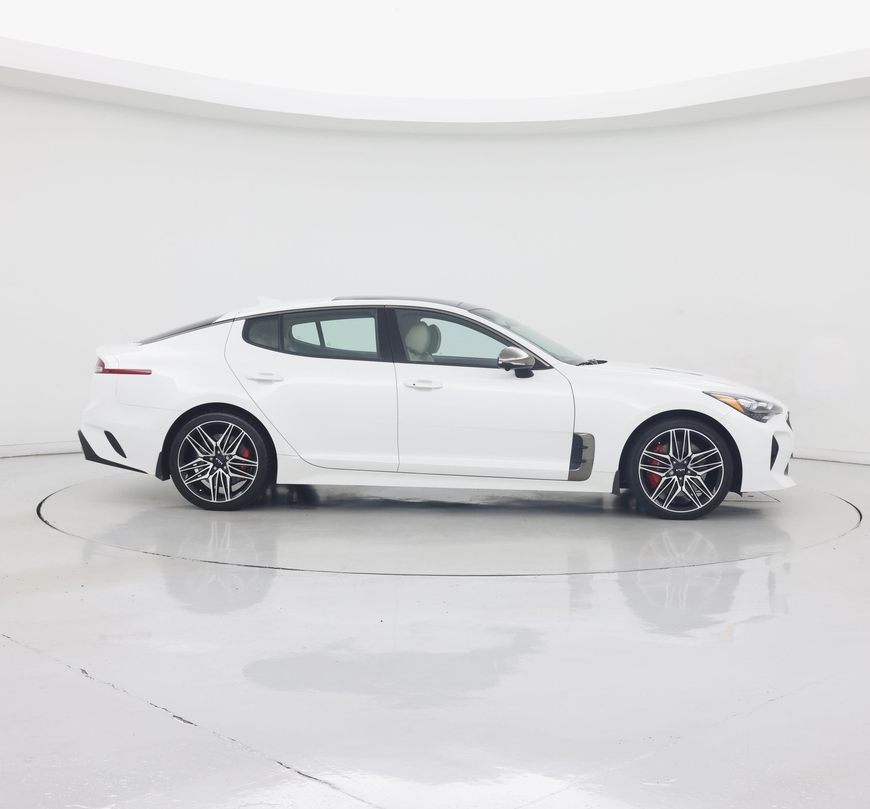 Thumbnail: 2023 Kia Stinger - 7