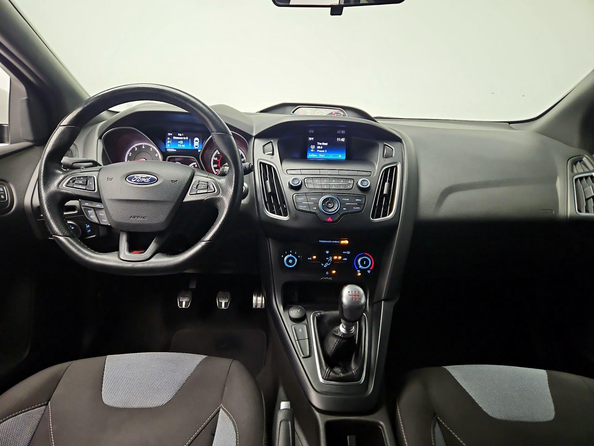 Thumbnail: 2018 Ford Focus - 9