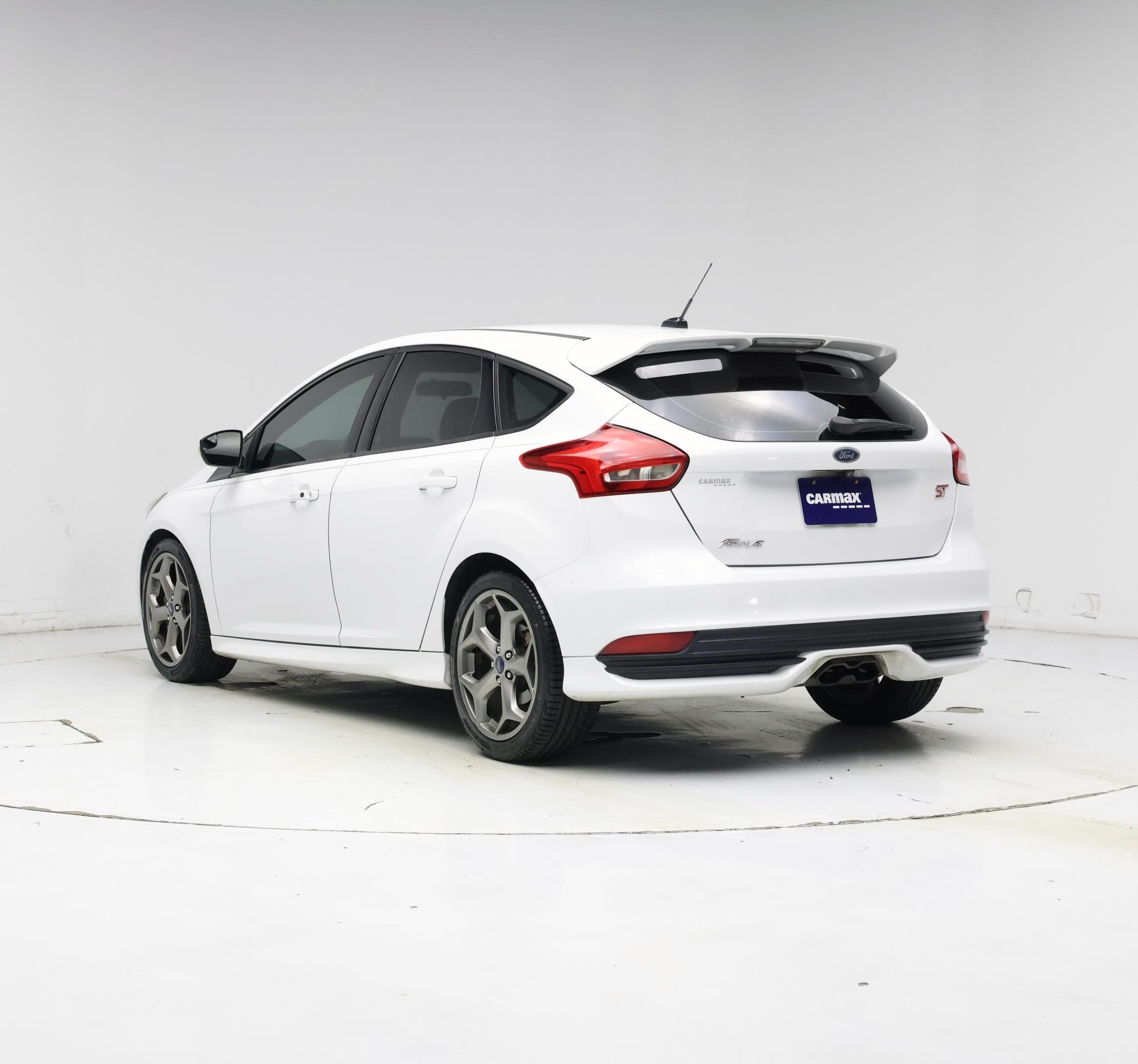 Thumbnail: 2018 Ford Focus - 2