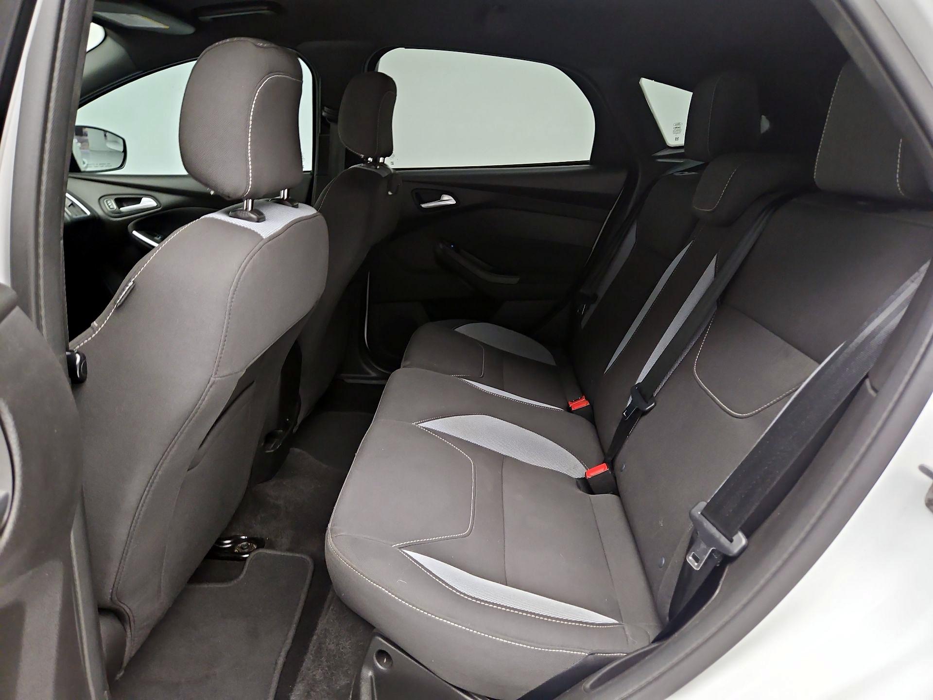 Thumbnail: 2018 Ford Focus - 19