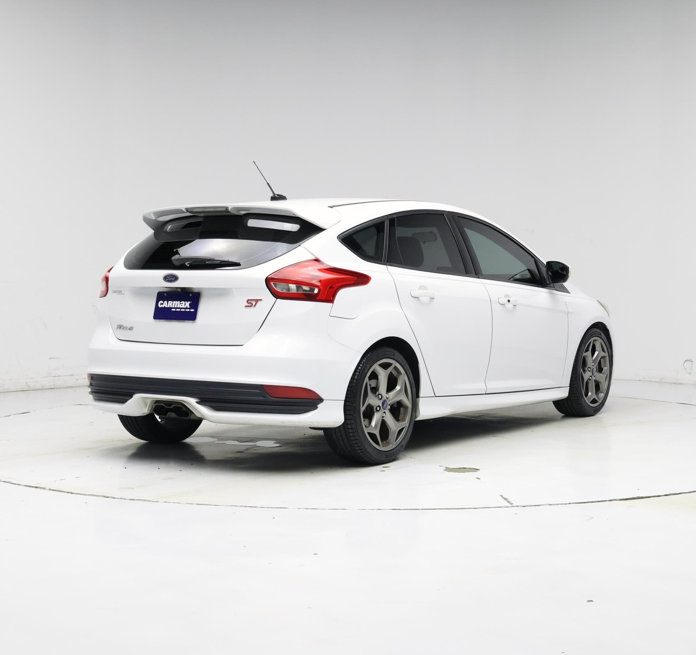 Thumbnail: 2018 Ford Focus - 8