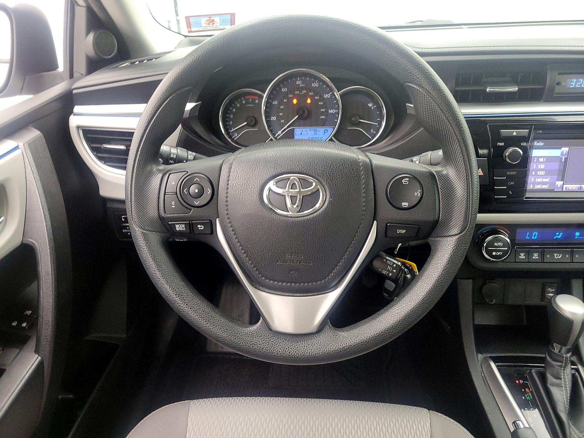 Thumbnail: 2015 Toyota Corolla - 10