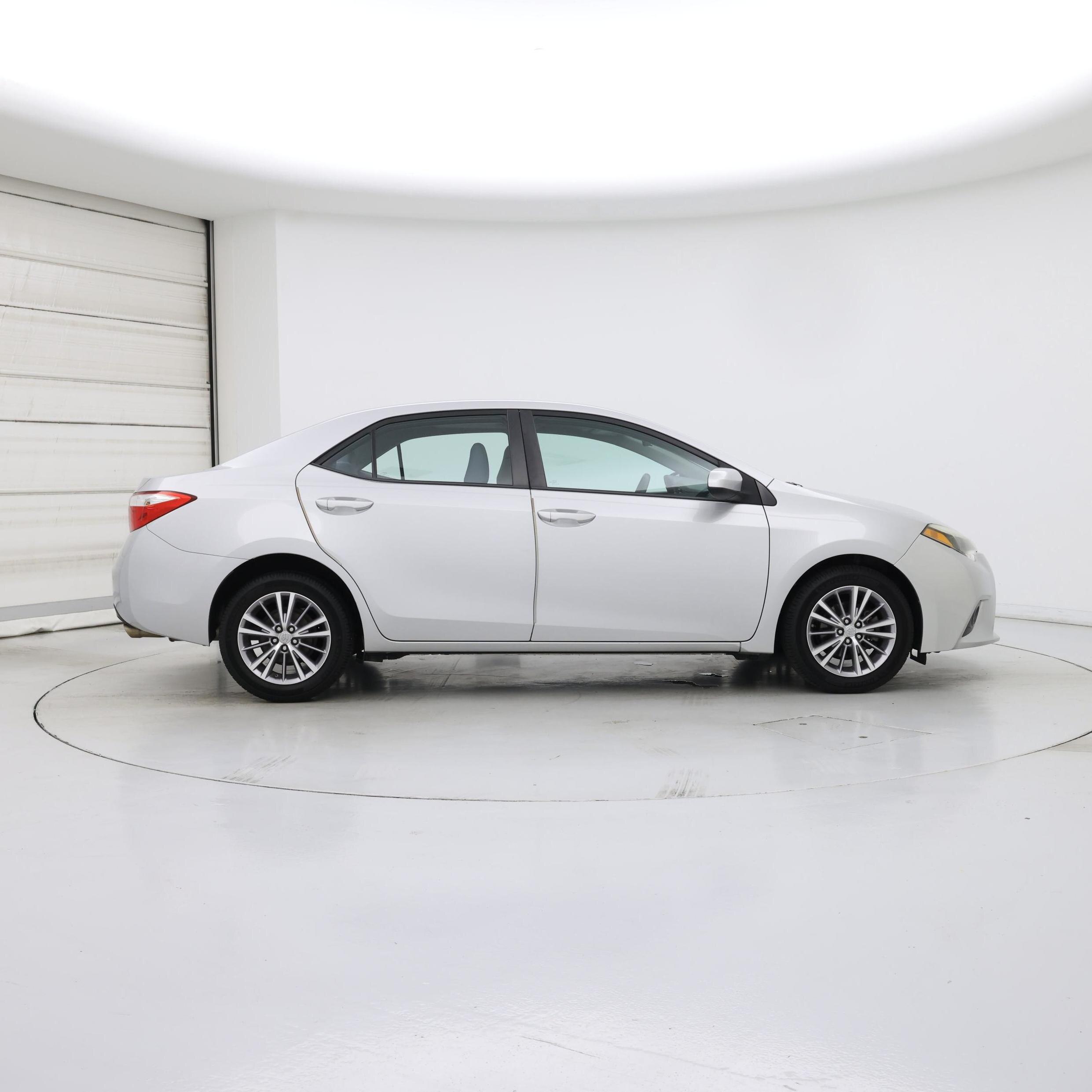 Thumbnail: 2015 Toyota Corolla - 7