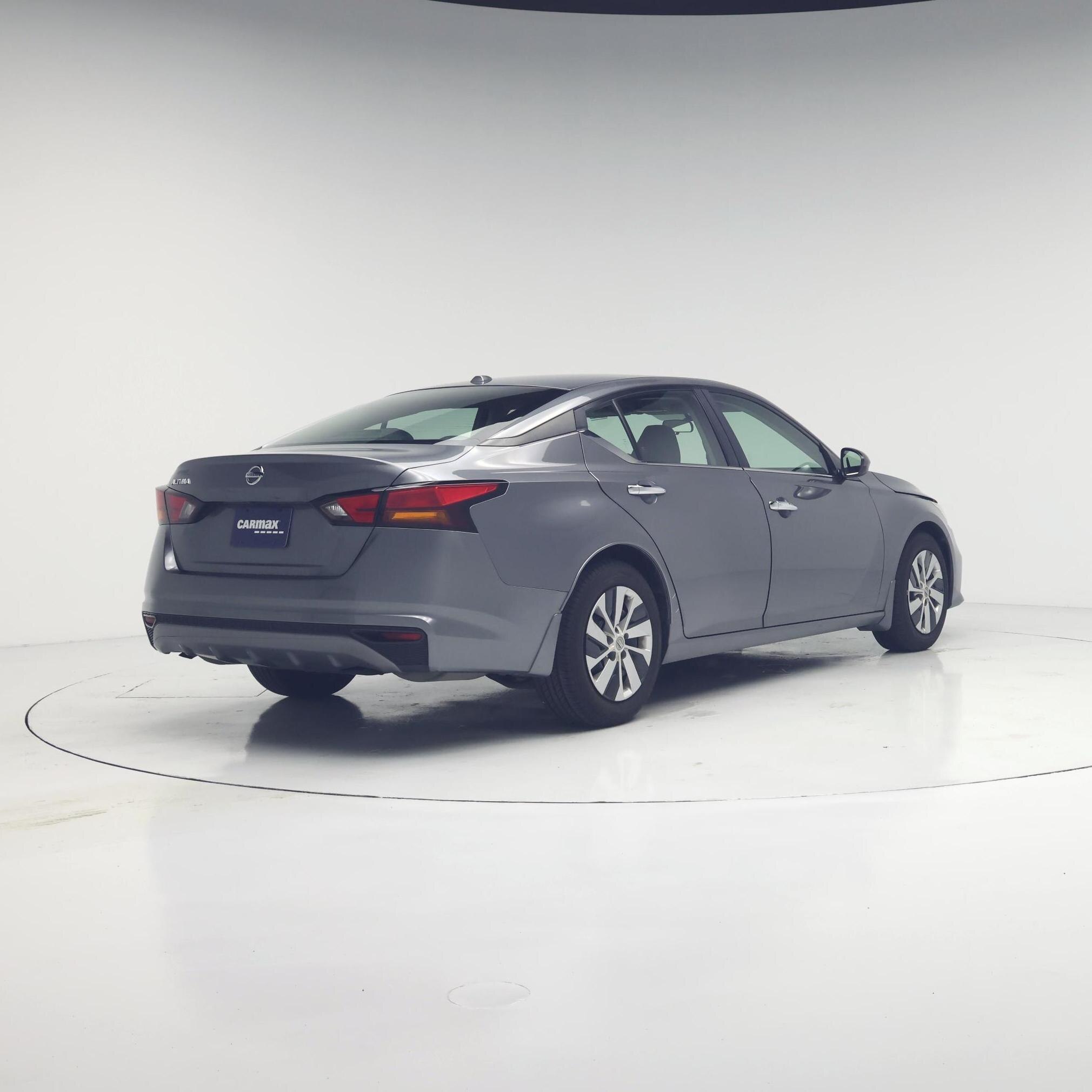 Thumbnail: 2020 Nissan Altima - 8