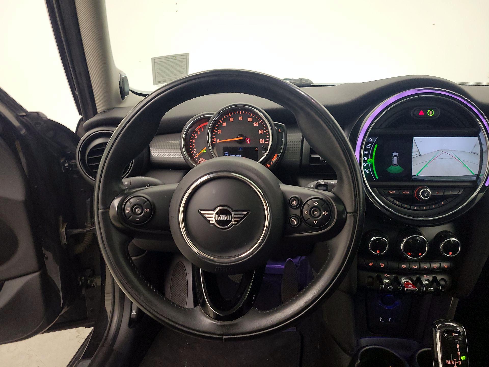 Thumbnail: 2020 MINI Cooper Hardtop - 10