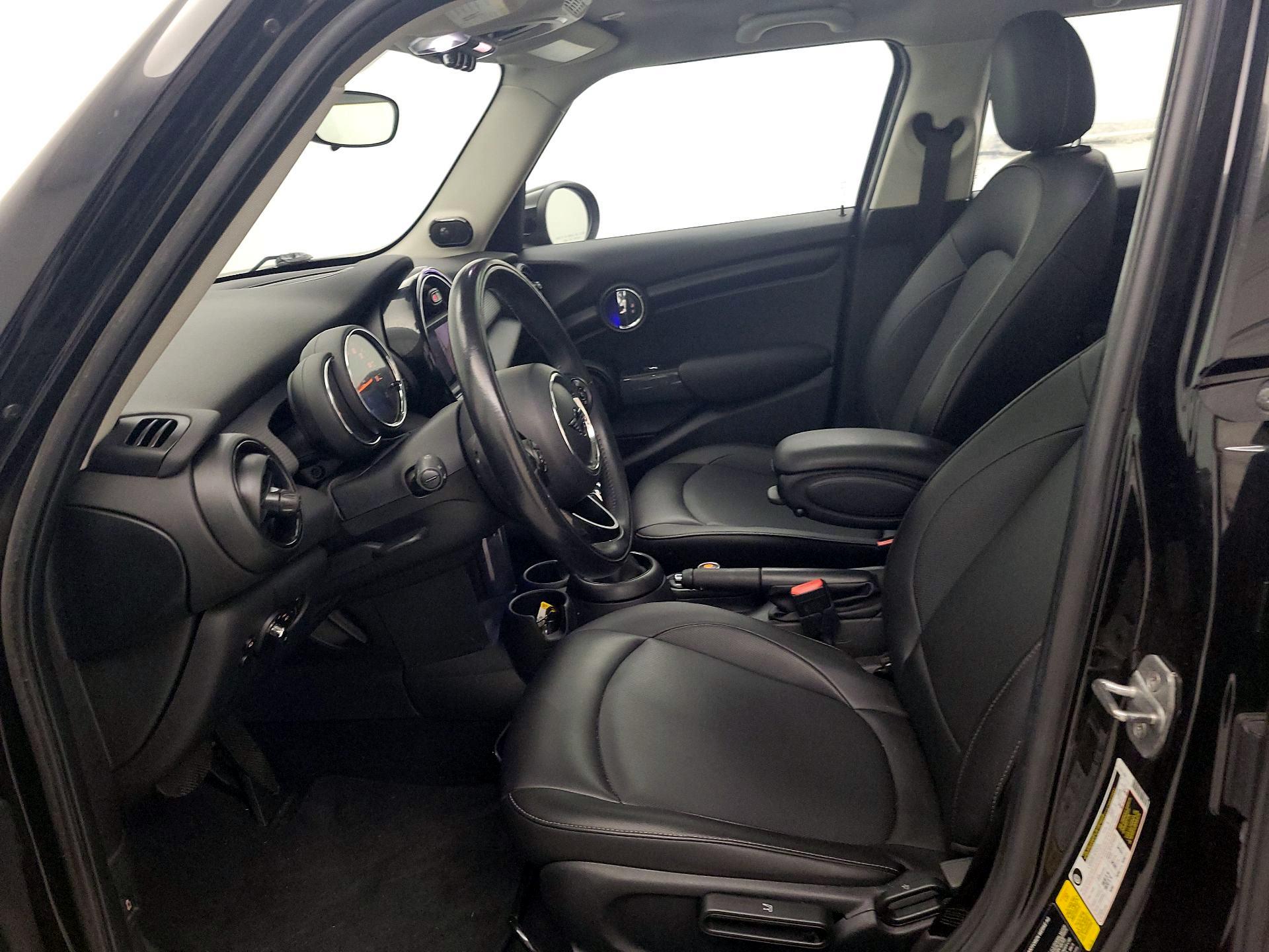 Thumbnail: 2020 MINI Cooper Hardtop - 11