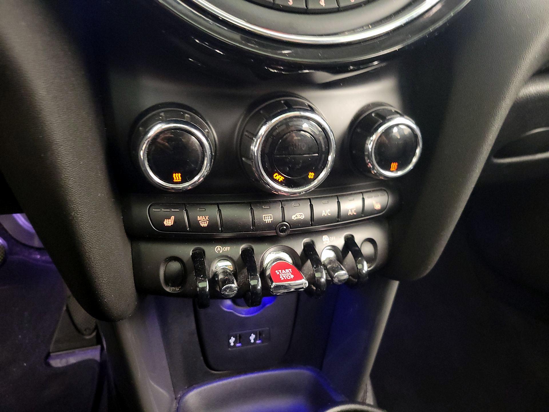 Thumbnail: 2020 MINI Cooper Hardtop - 16