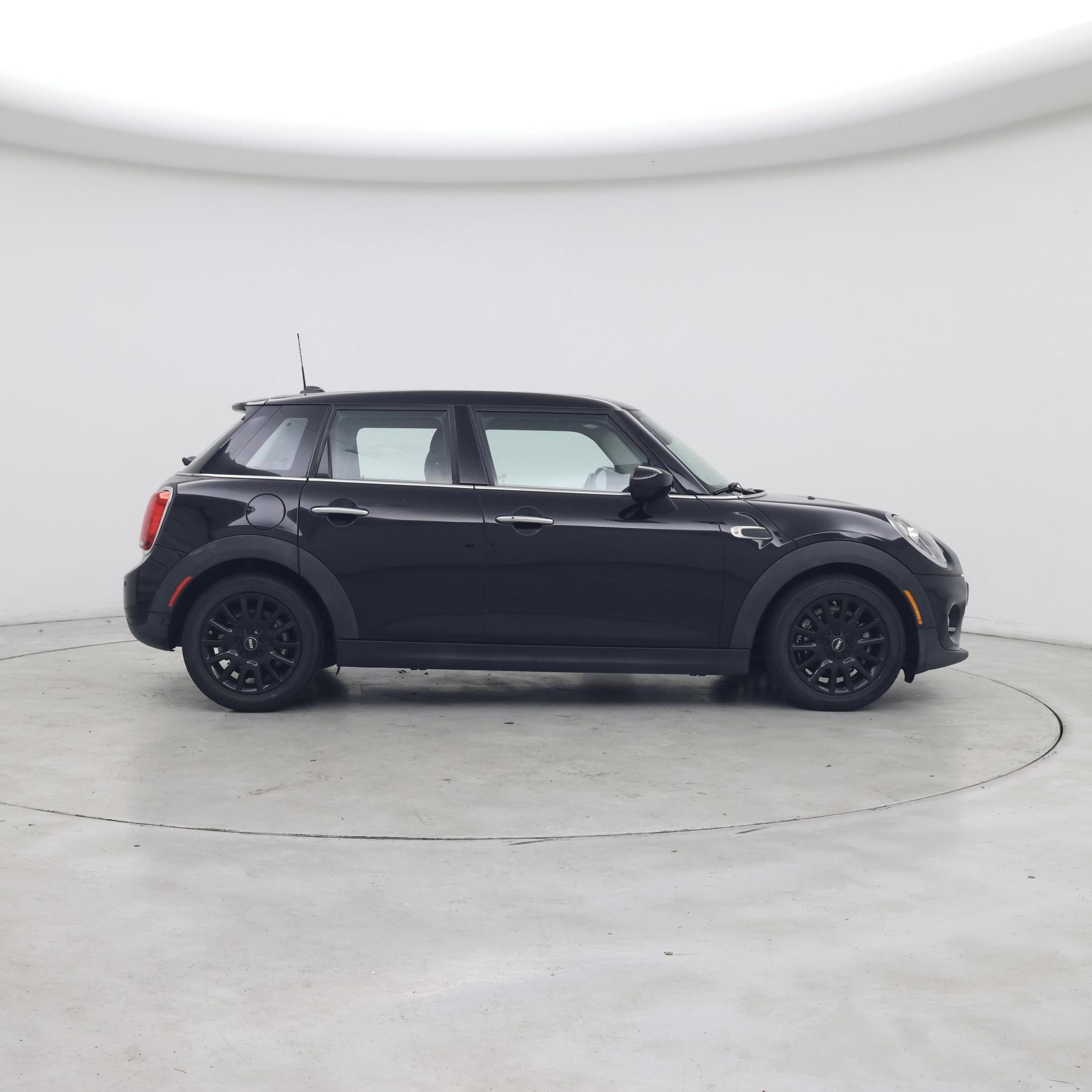 Thumbnail: 2020 MINI Cooper Hardtop - 7