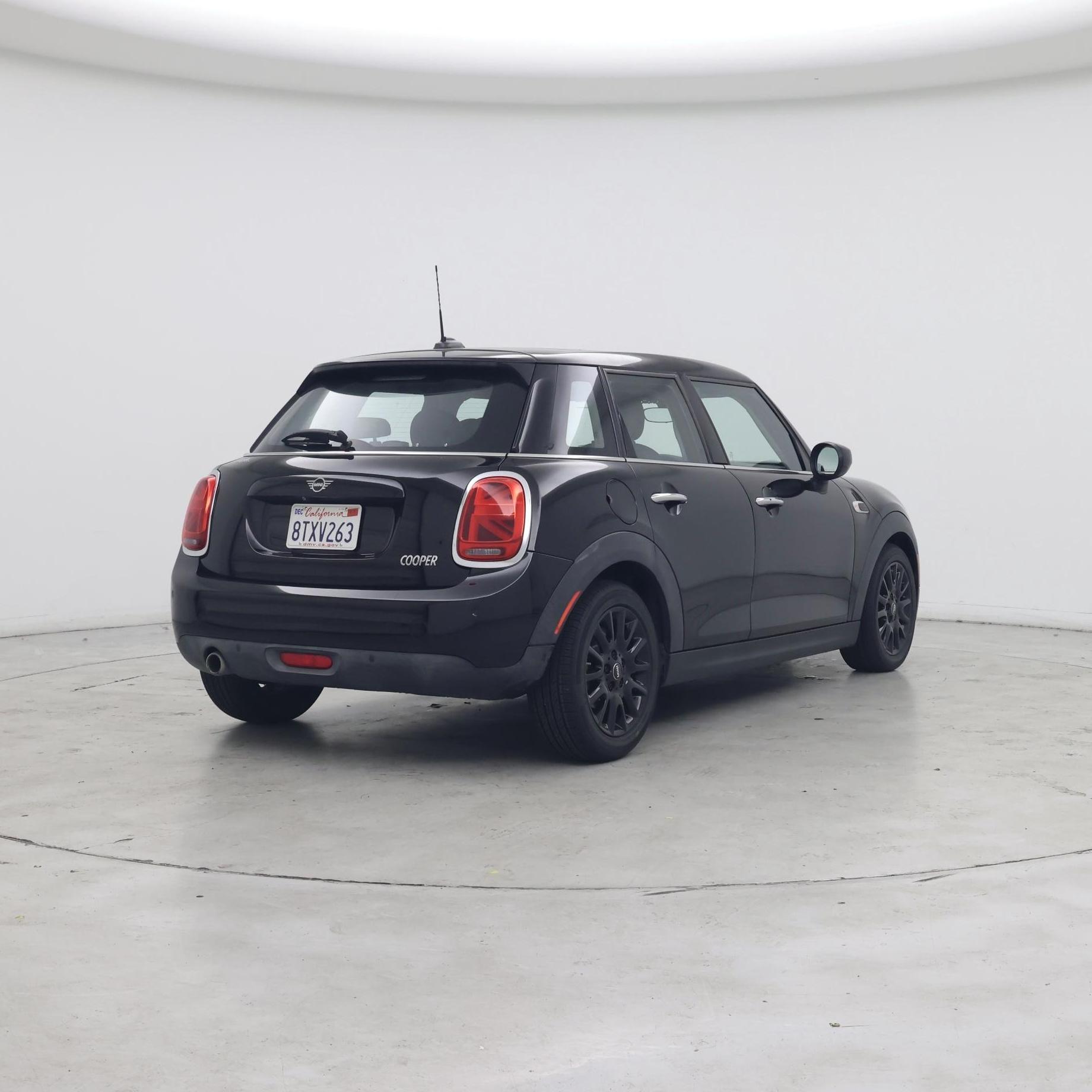 Thumbnail: 2020 MINI Cooper Hardtop - 8