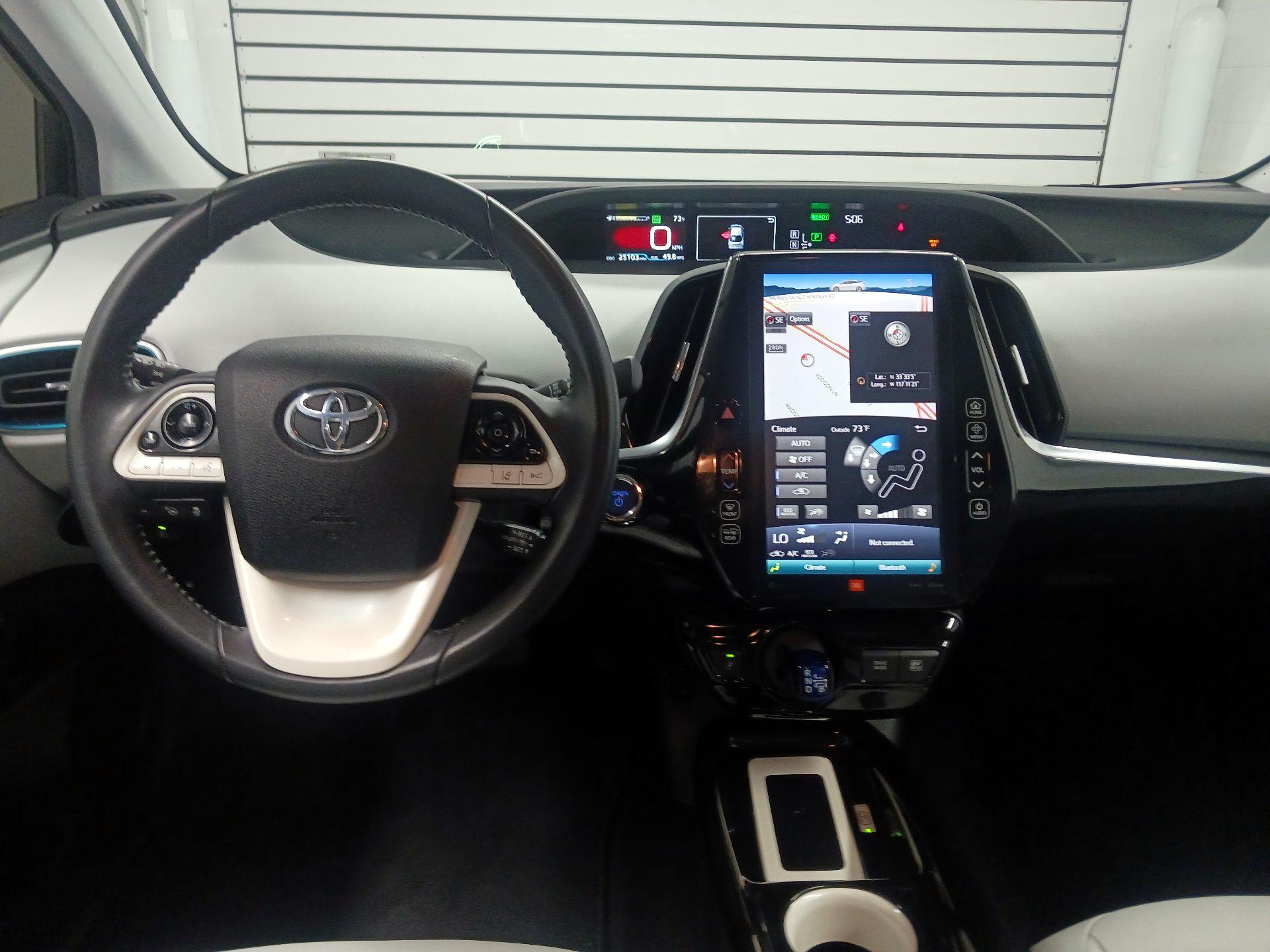 Thumbnail: 2018 Toyota Prius - 9