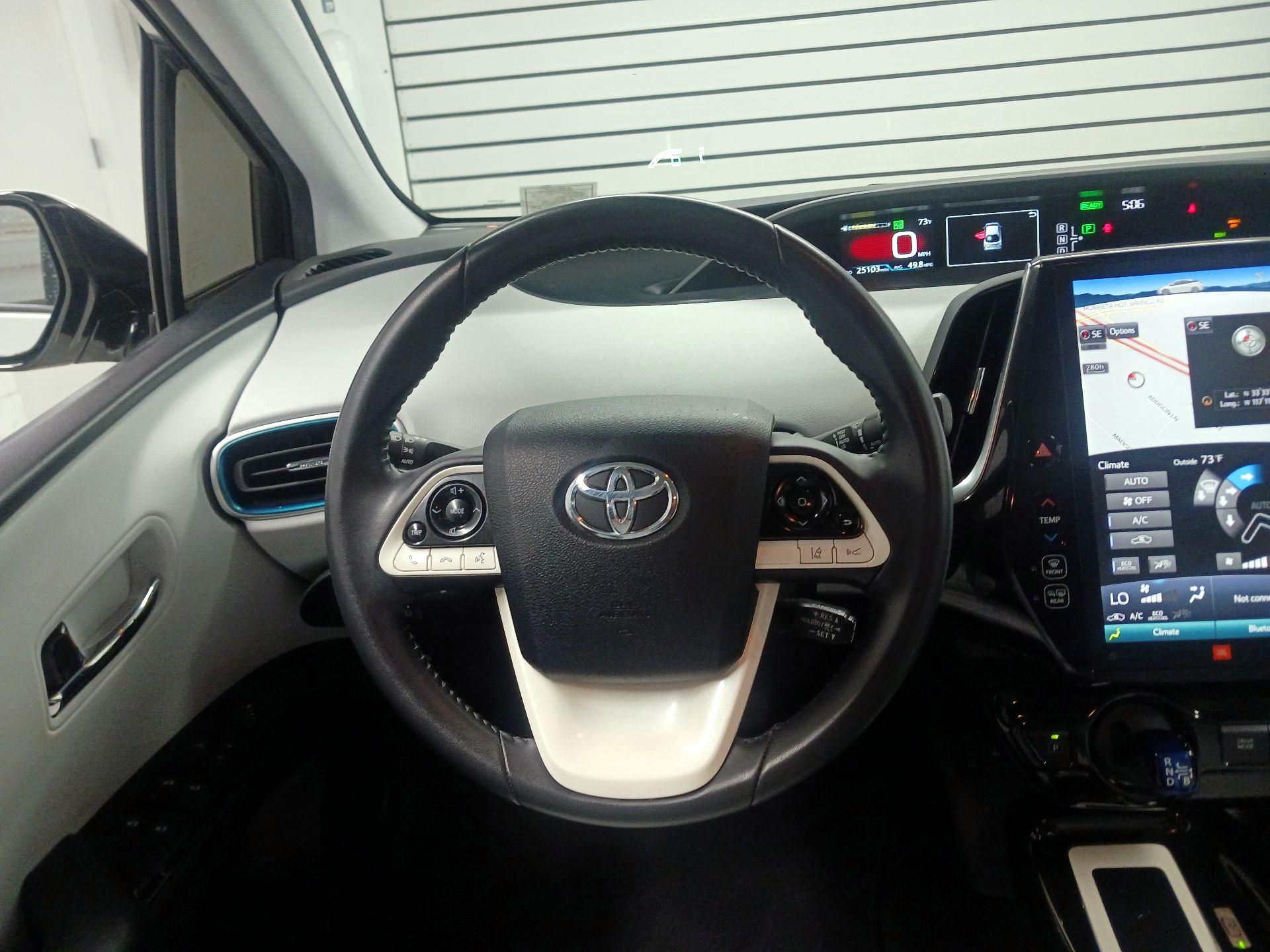 Thumbnail: 2018 Toyota Prius - 10