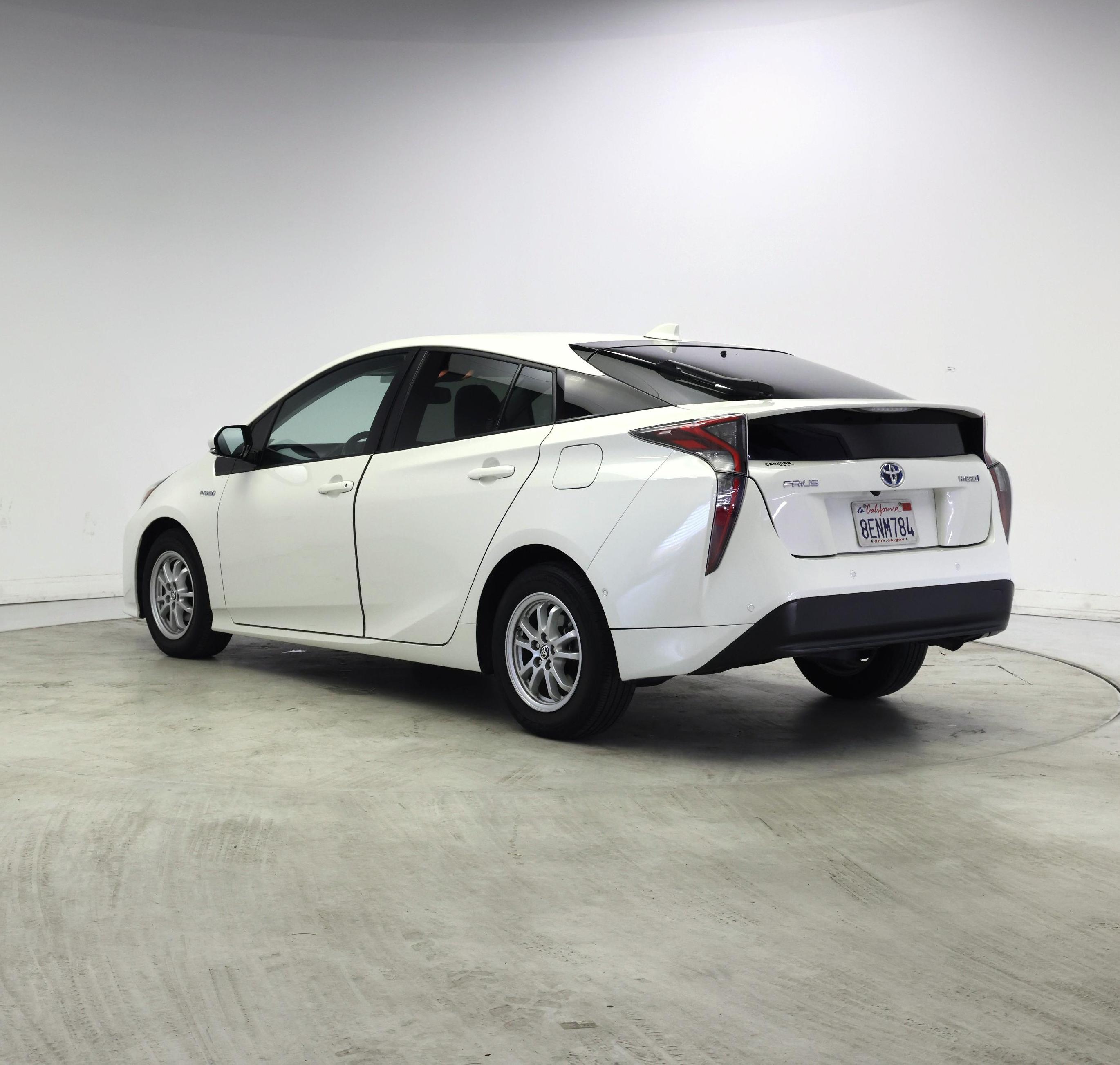 Thumbnail: 2018 Toyota Prius - 2