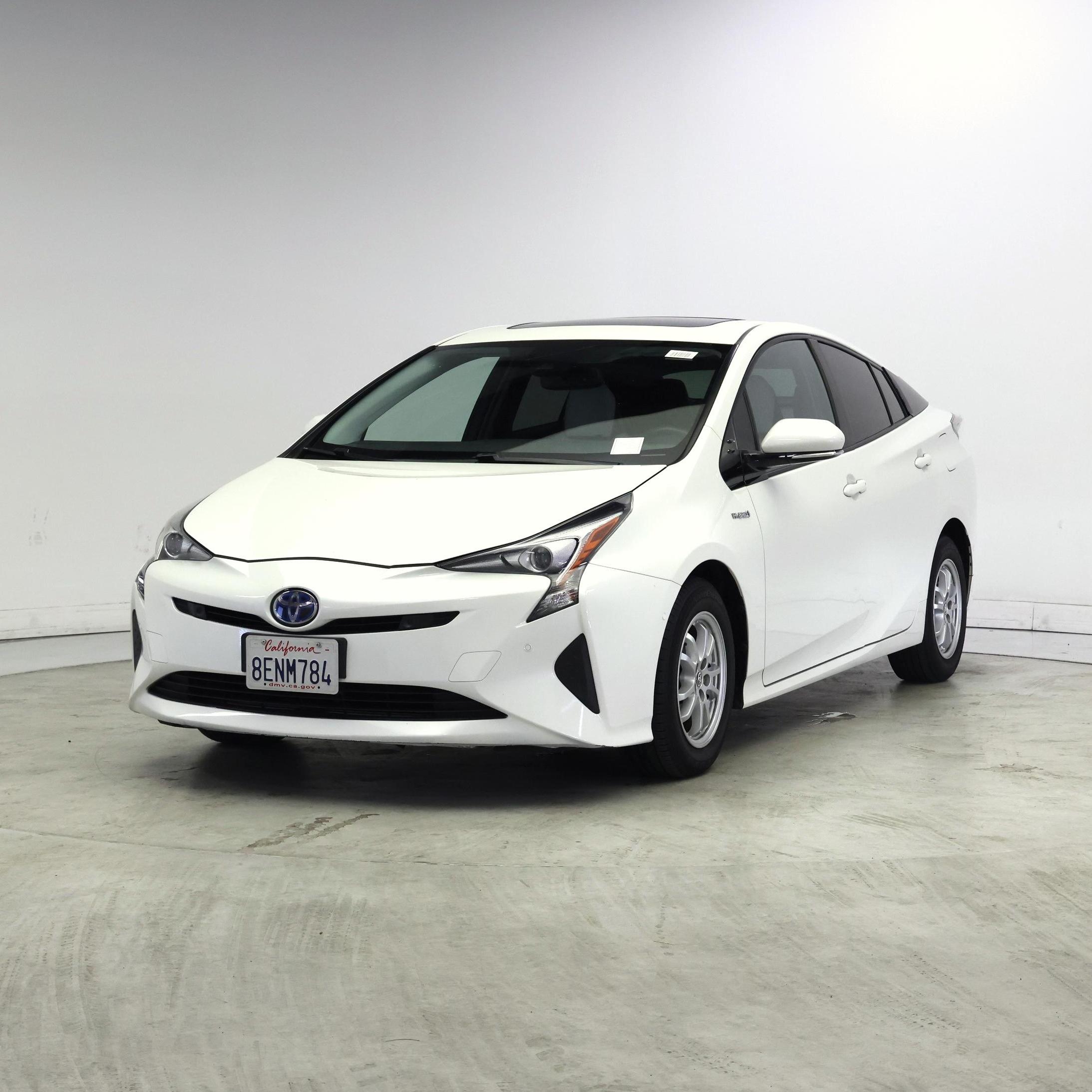 Thumbnail: 2018 Toyota Prius - 4