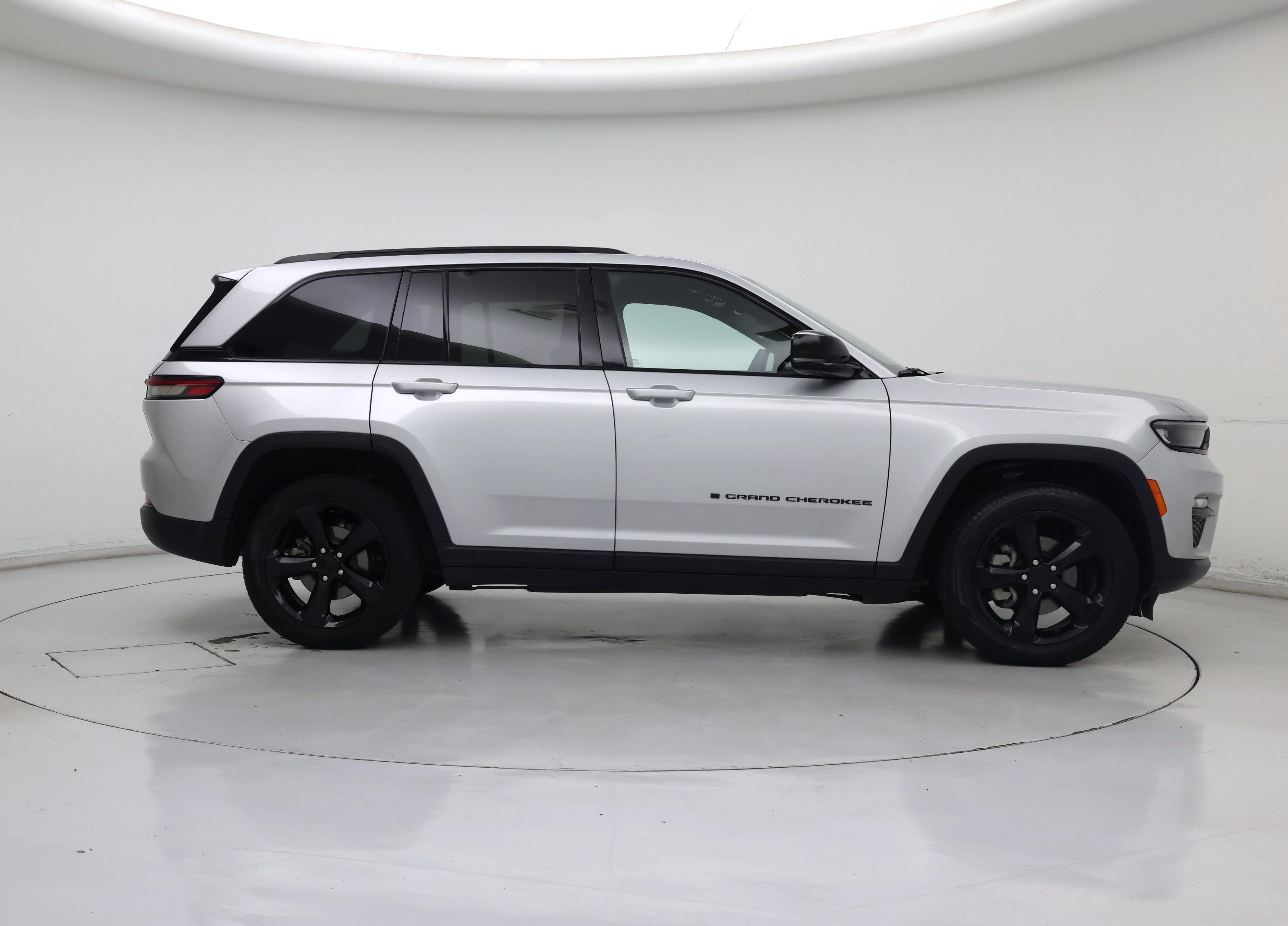 Thumbnail: 2025 Jeep Grand Cherokee - 7