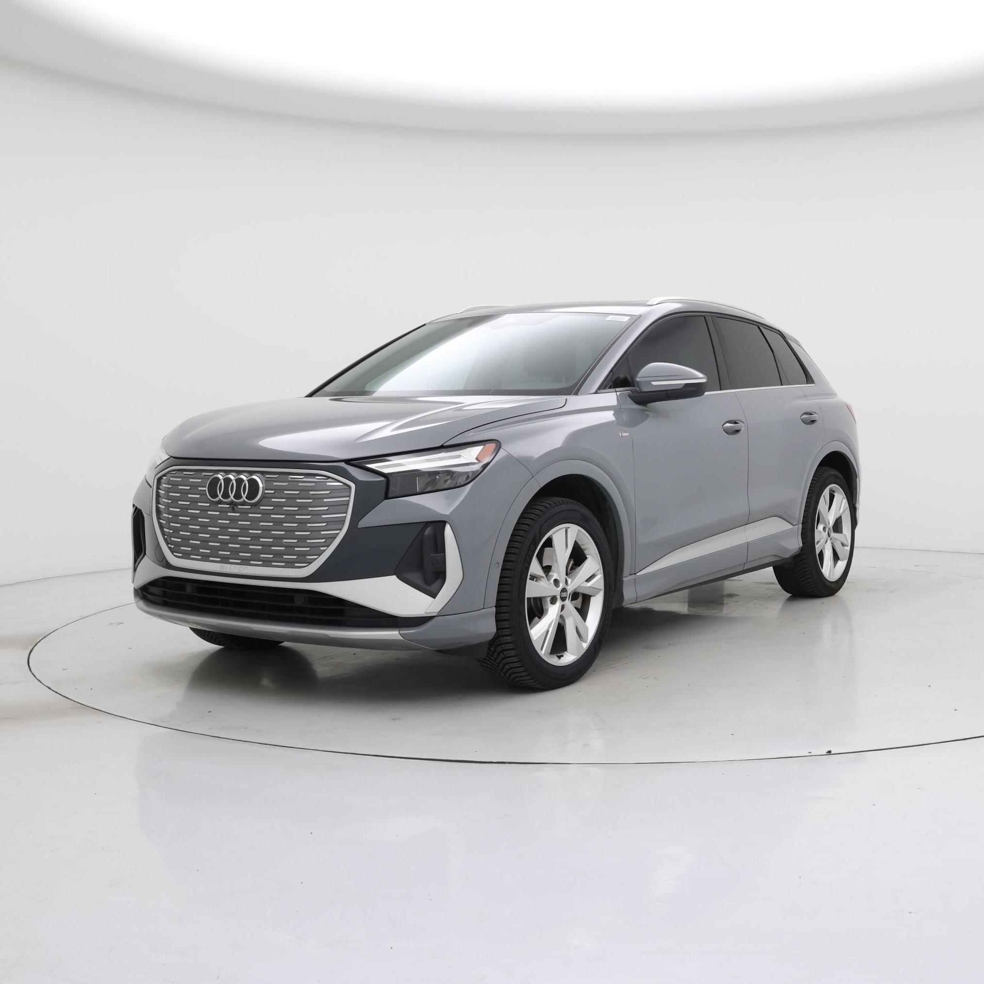 Thumbnail: 2023 Audi Q4 e-tron - 4