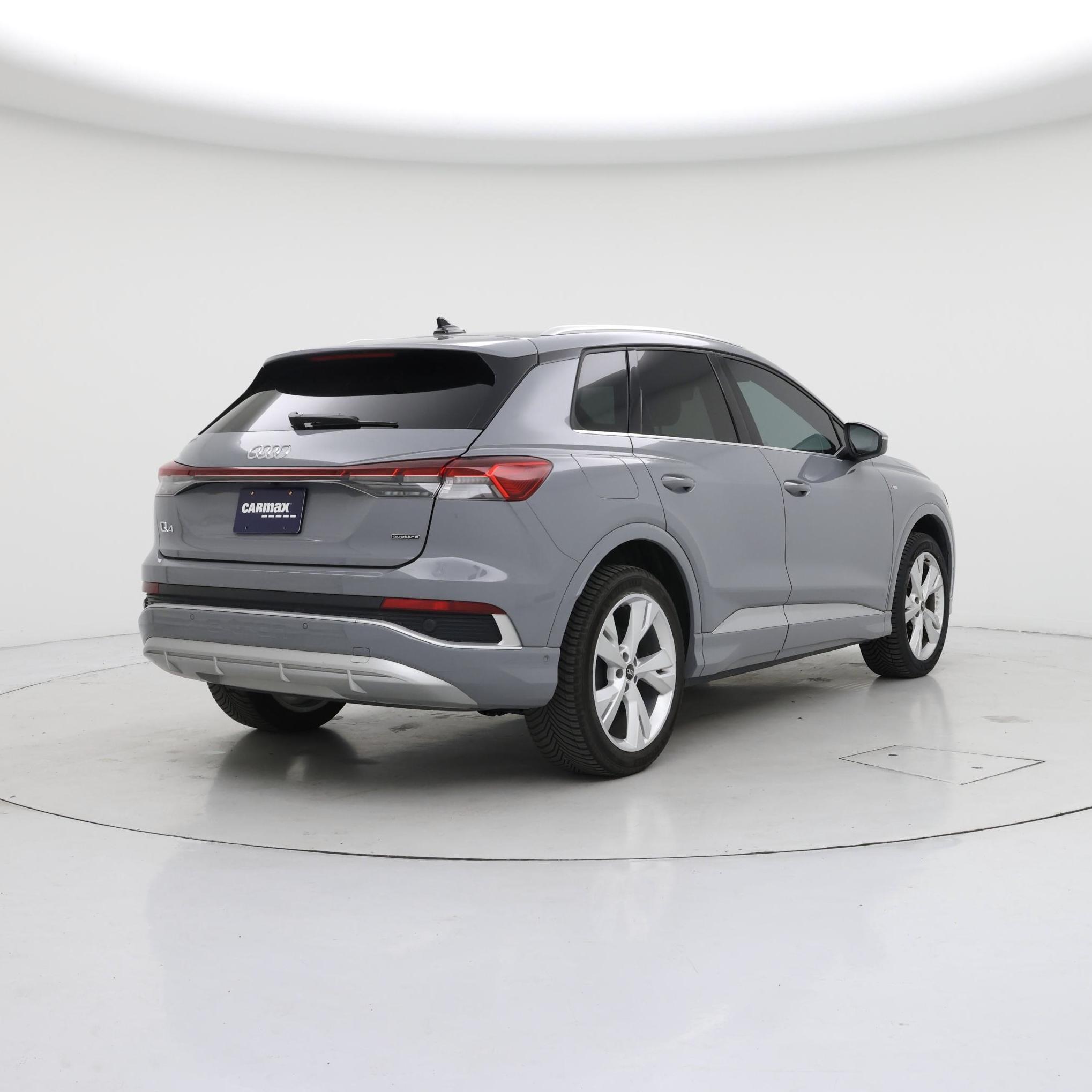 Thumbnail: 2023 Audi Q4 e-tron - 8