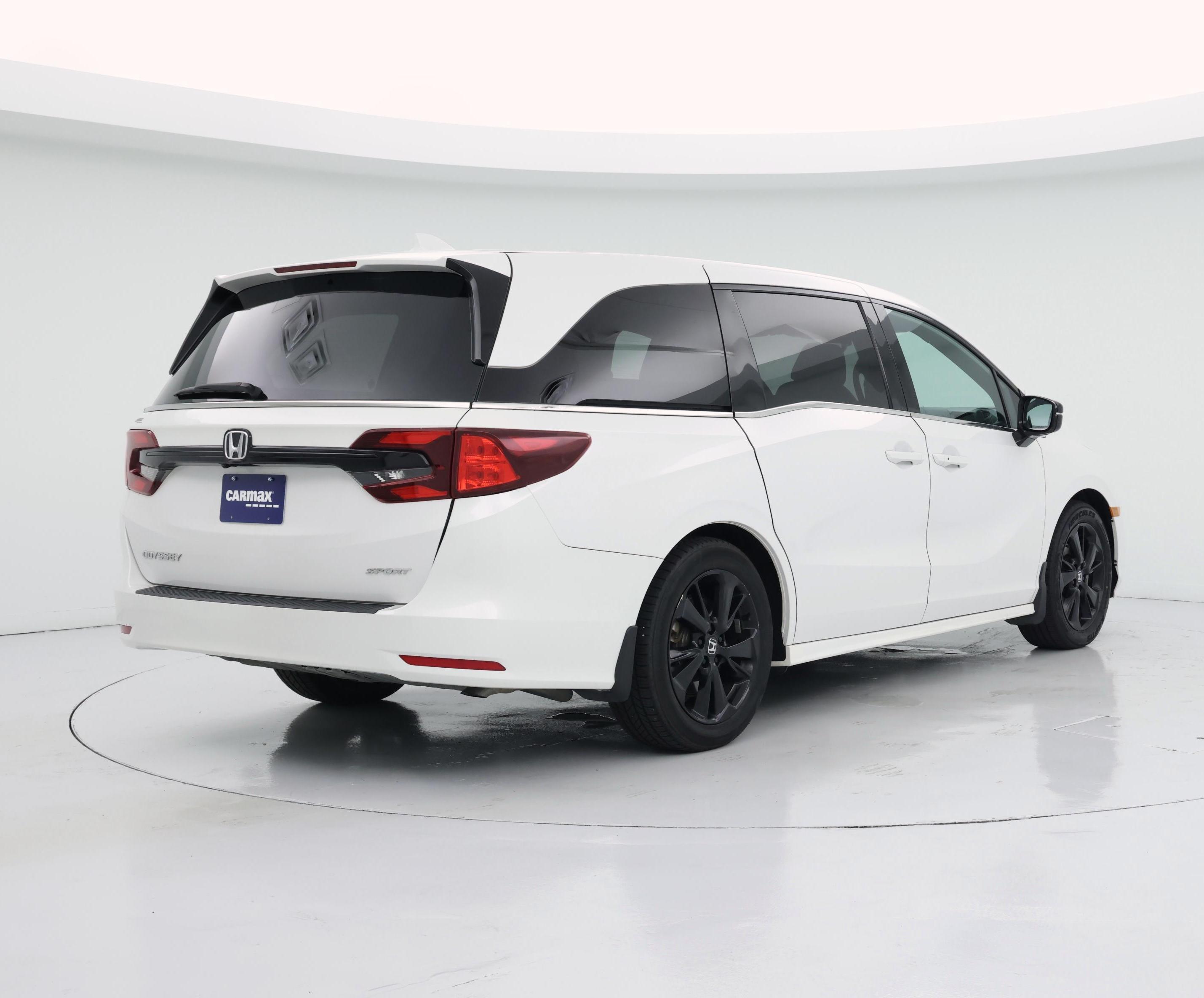 Thumbnail: 2023 Honda Odyssey - 8