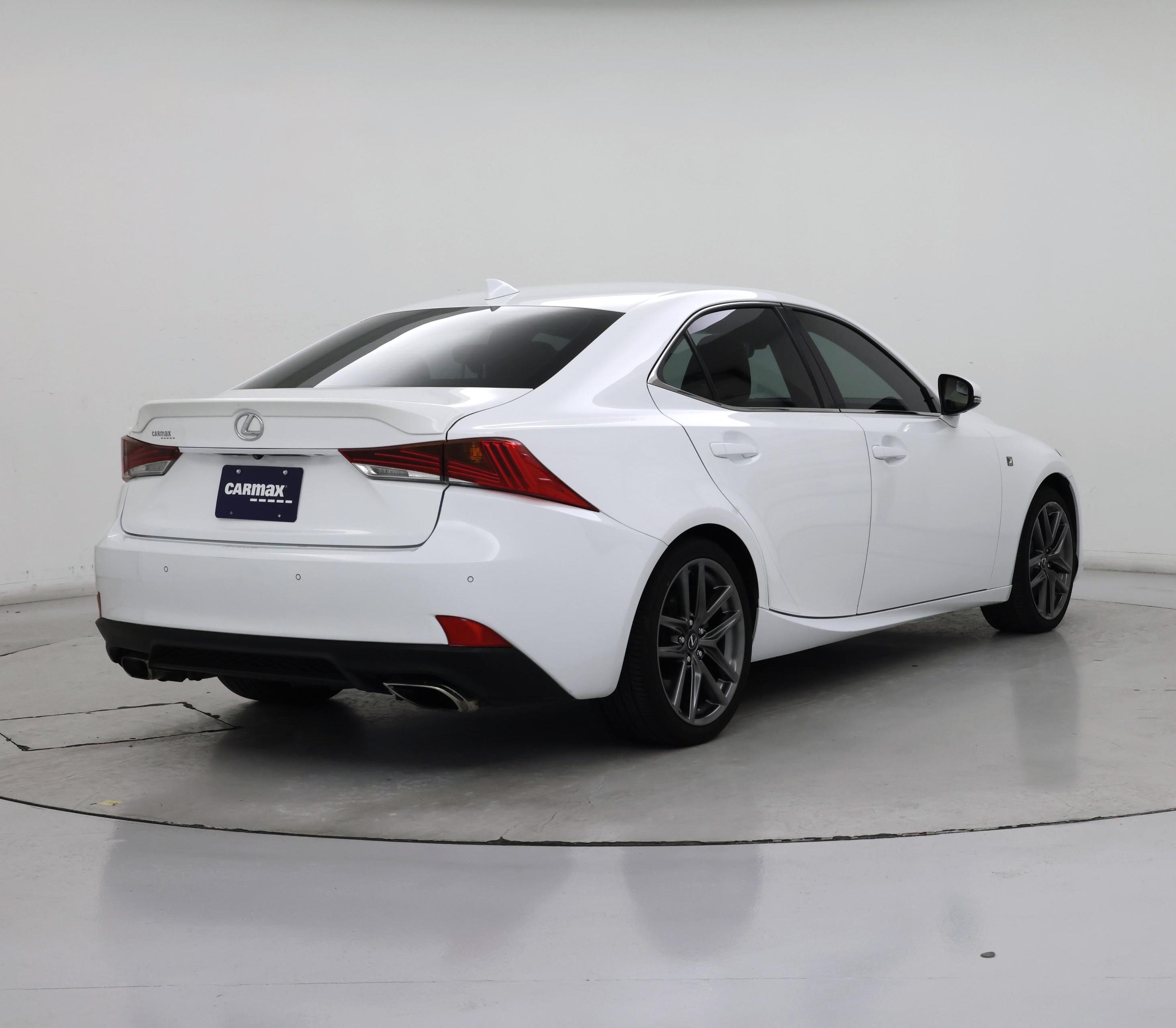 Thumbnail: 2018 Lexus IS - 8